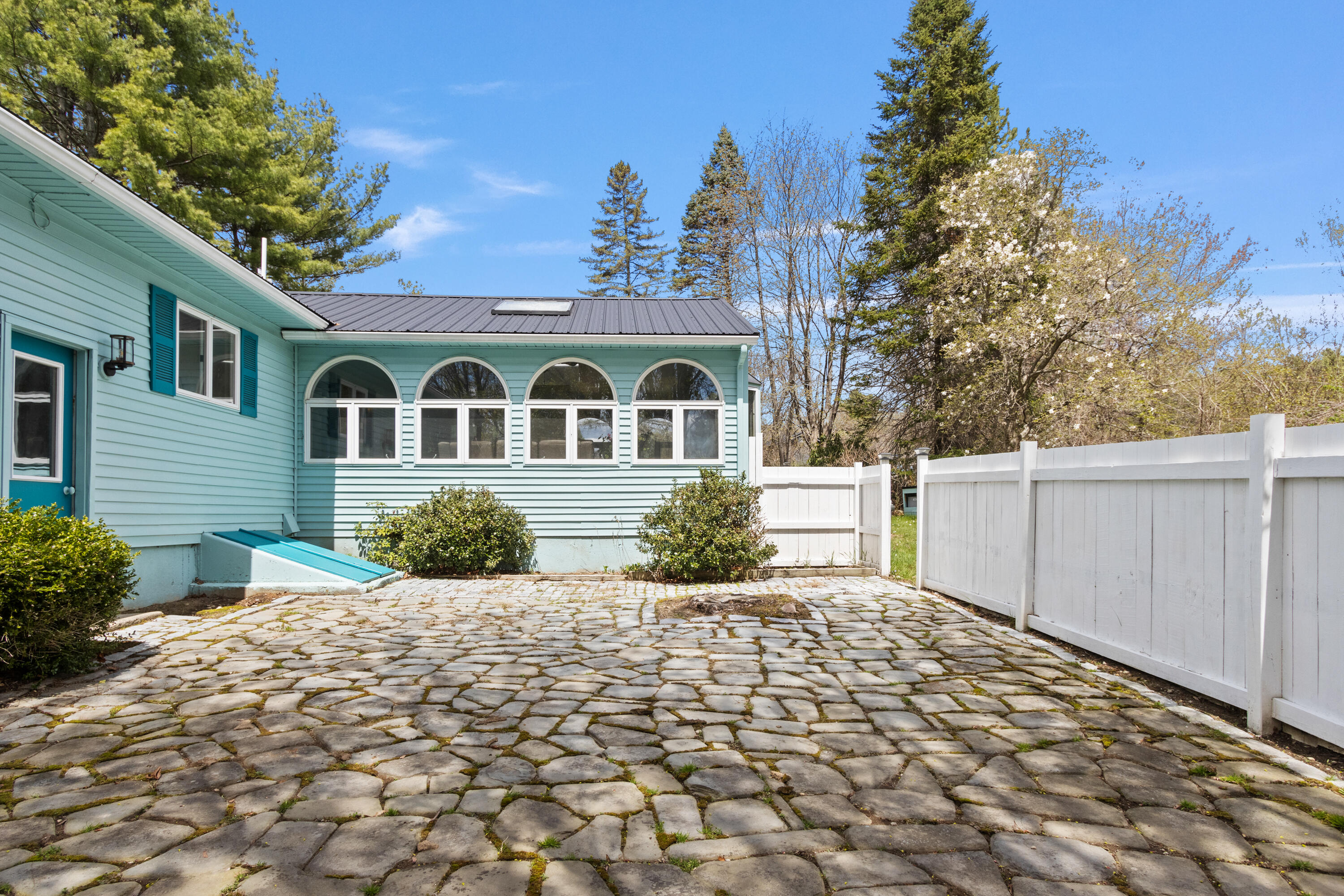 main property photo 70