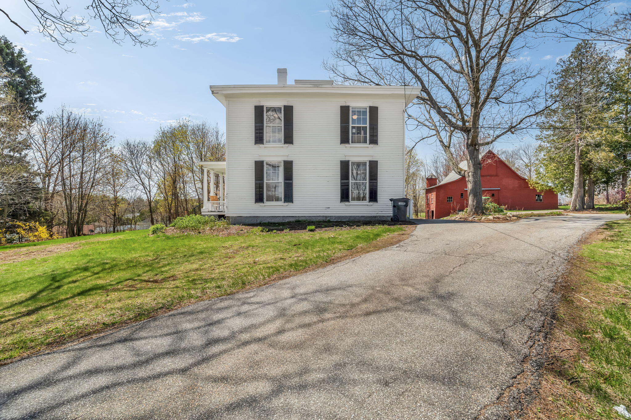 main property photo 67