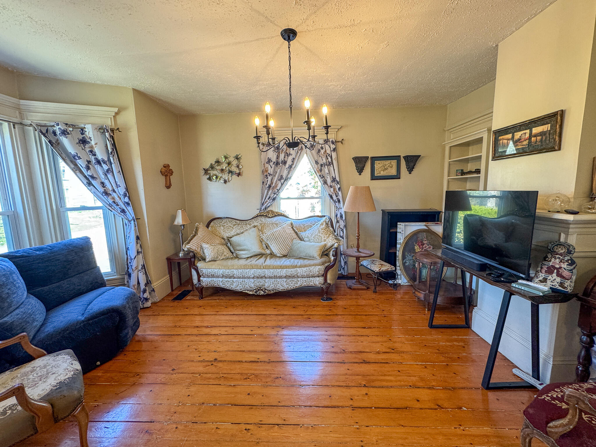 main property photo 14