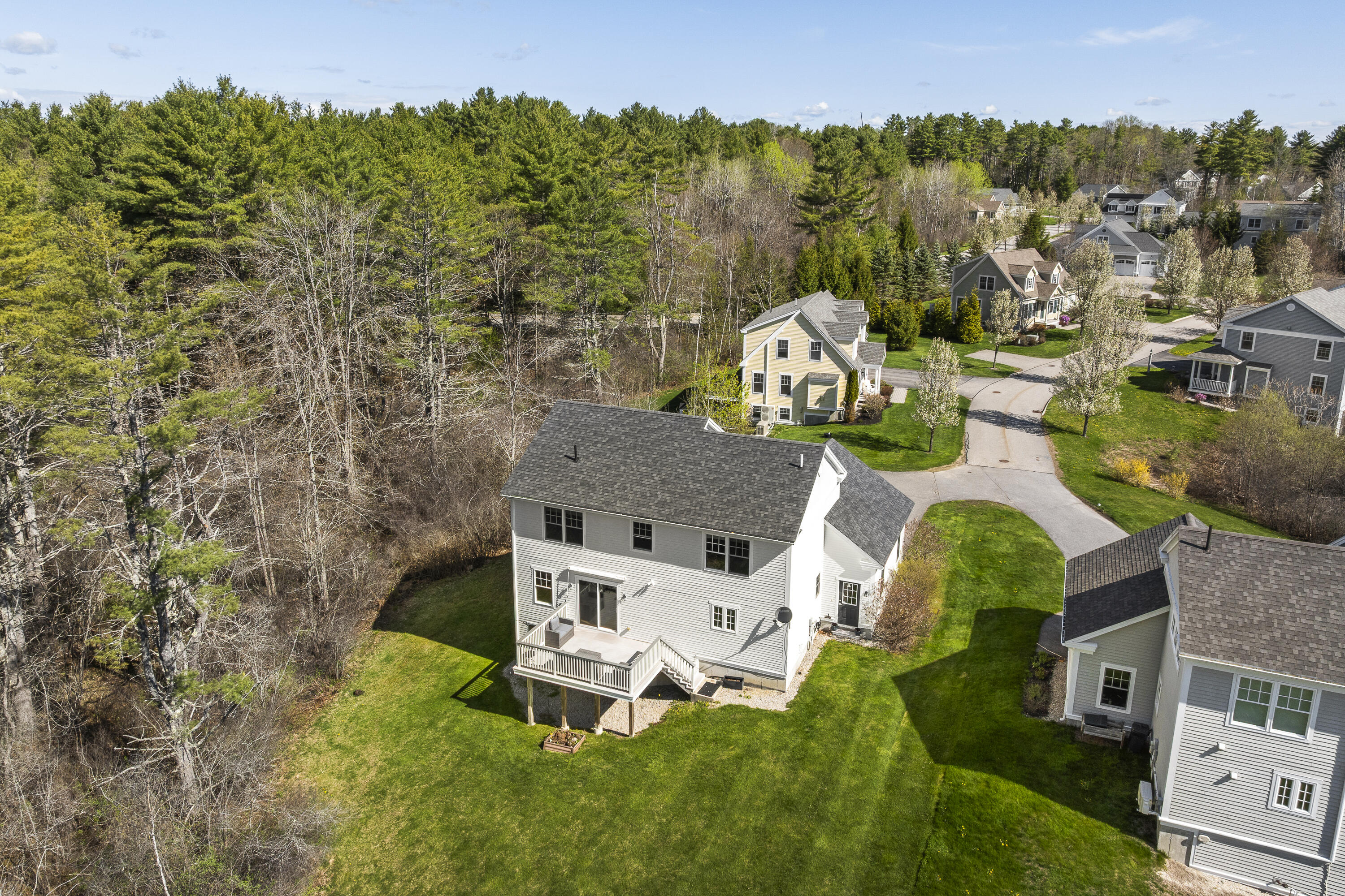 main property photo 40