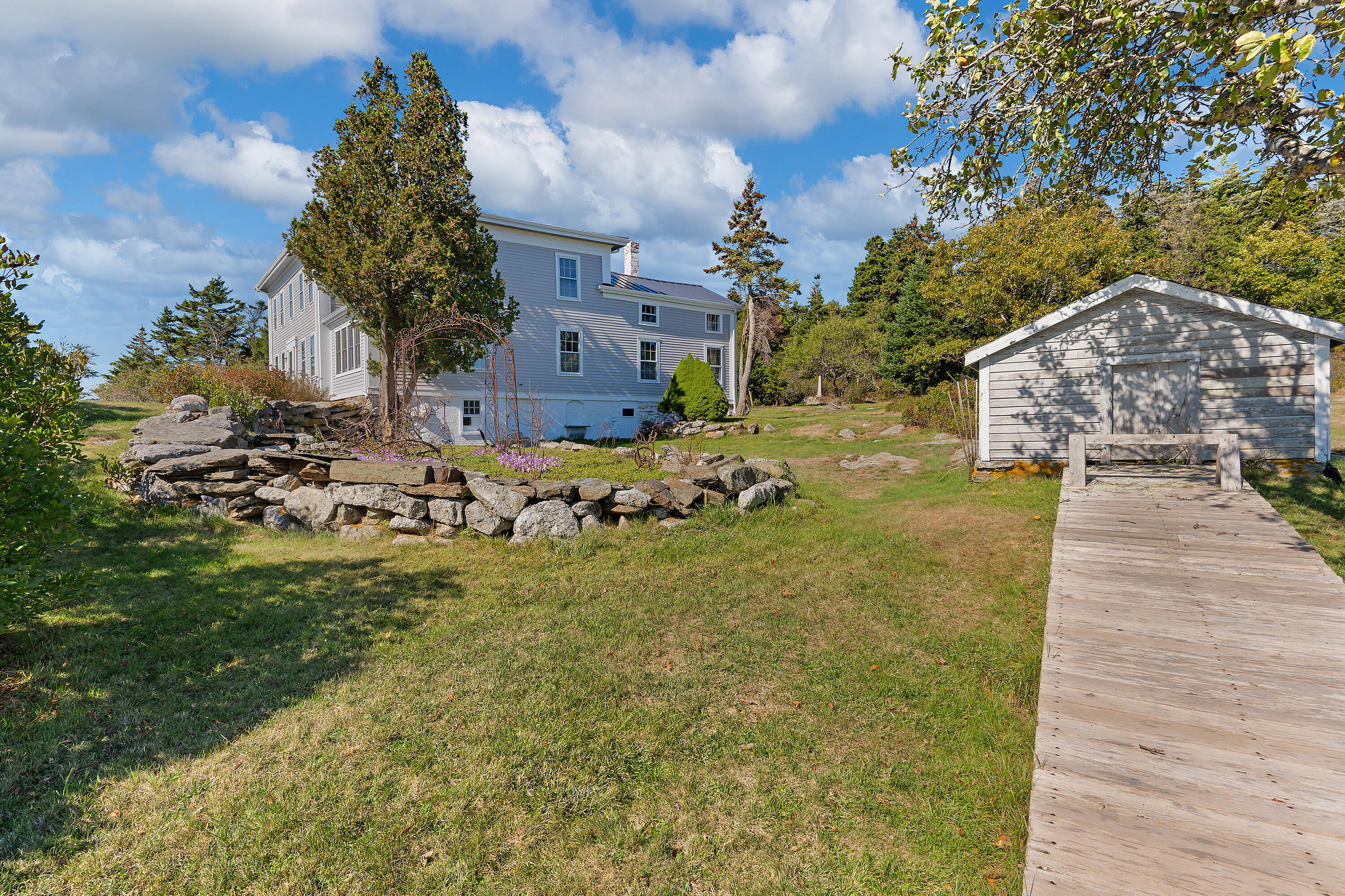 main property photo 78