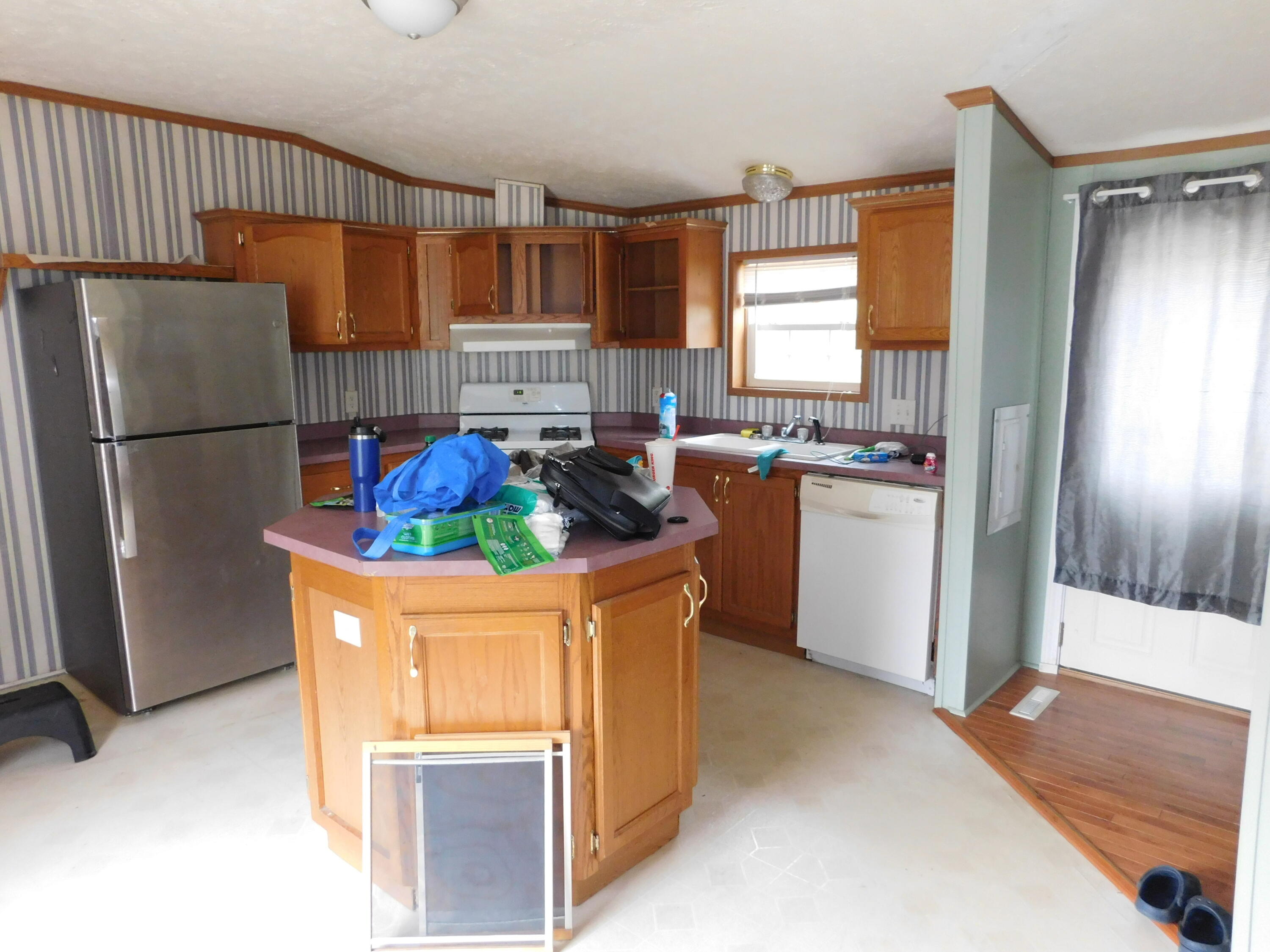 main property photo 14