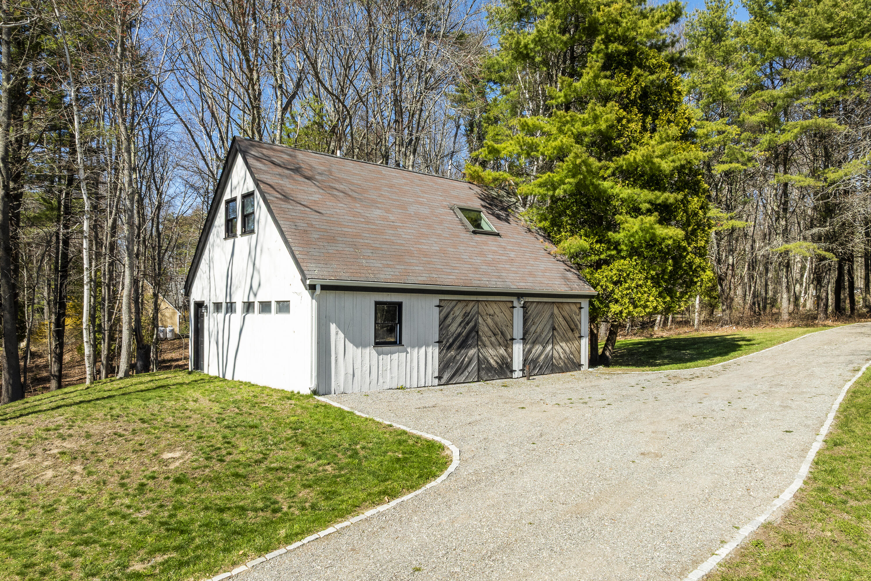 main property photo 51