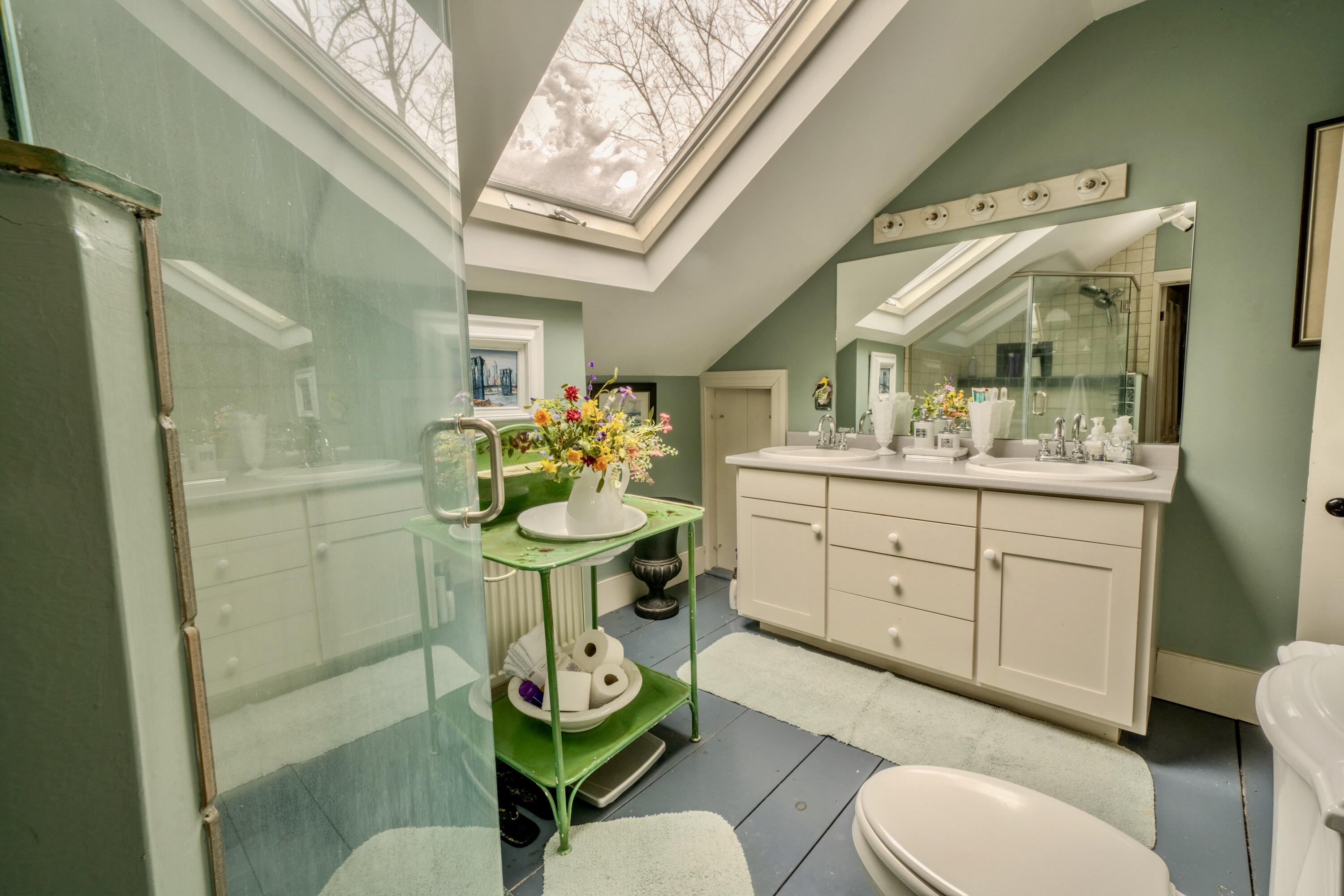 main property photo 46