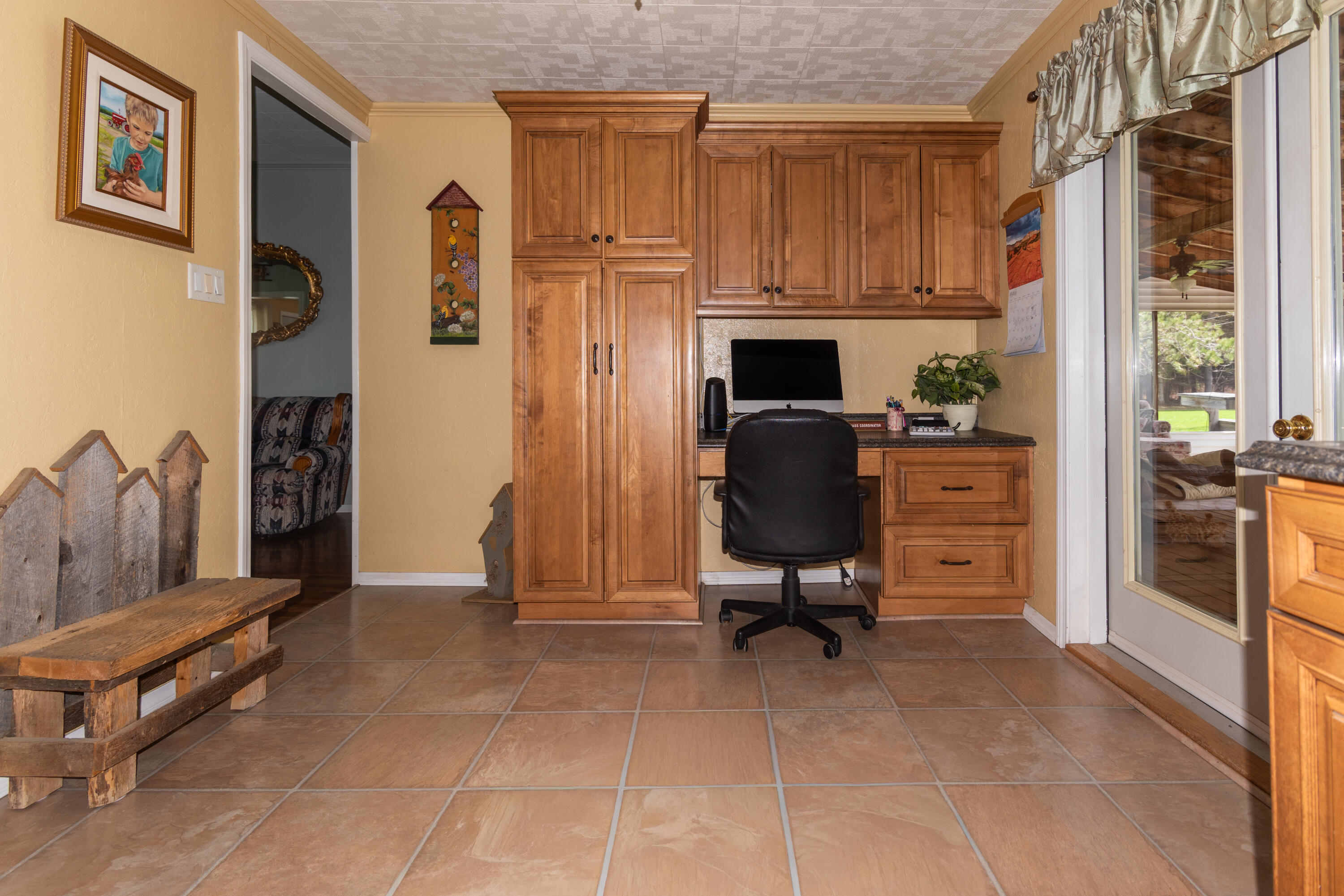 main property photo 24