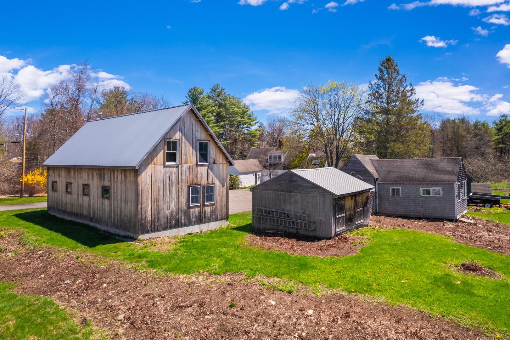 main property photo 19