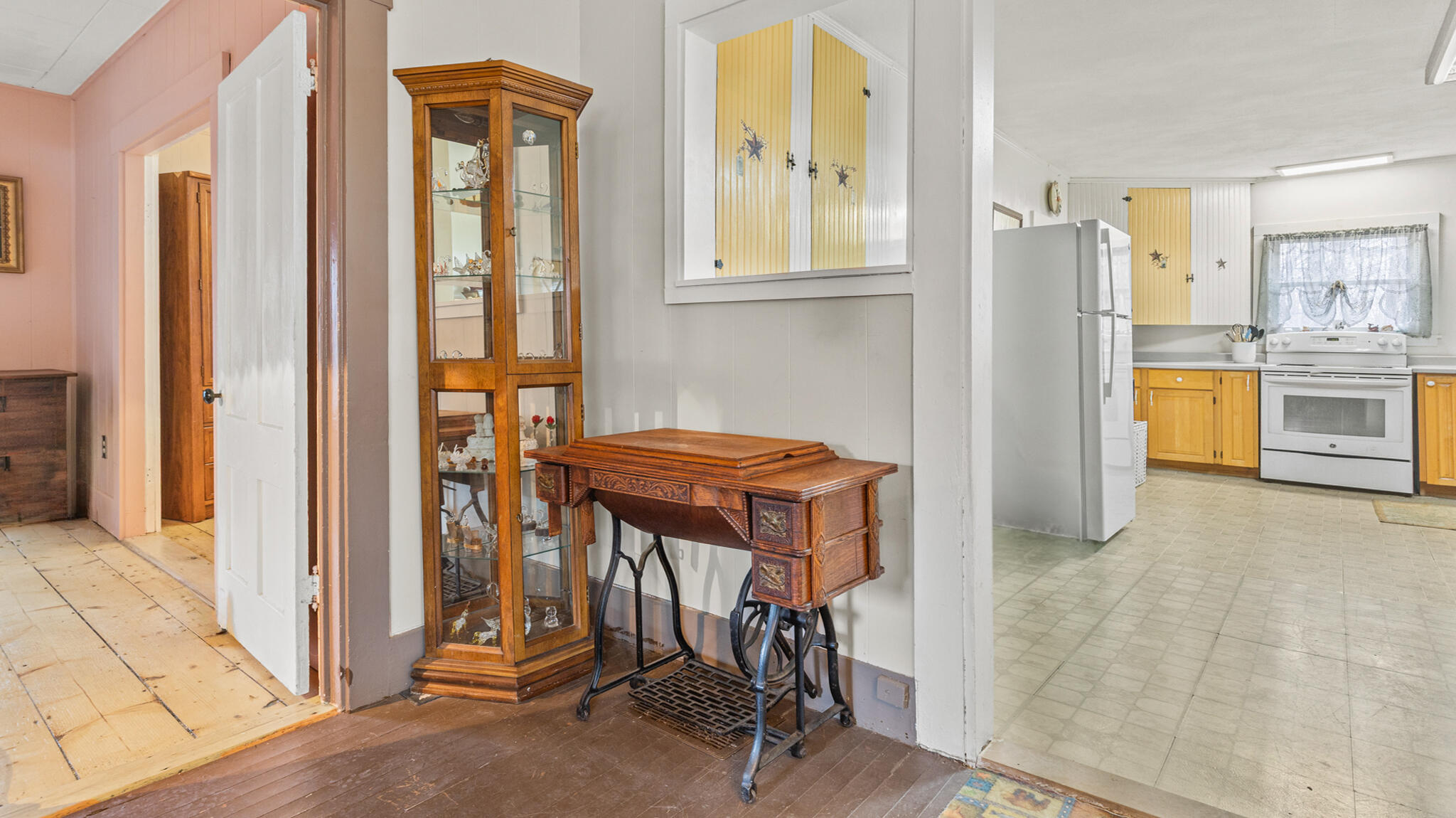 main property photo 22