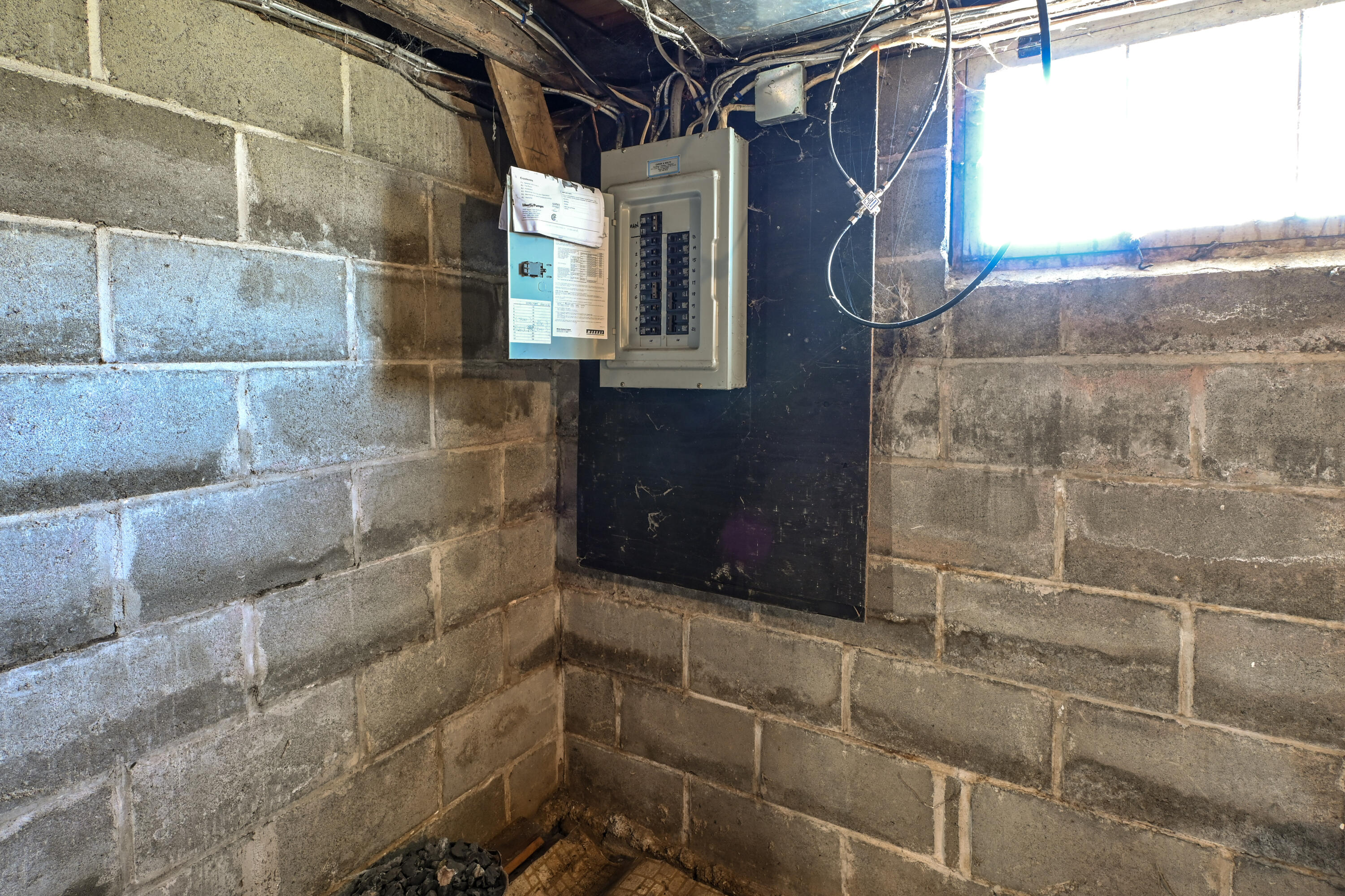 main property photo 22