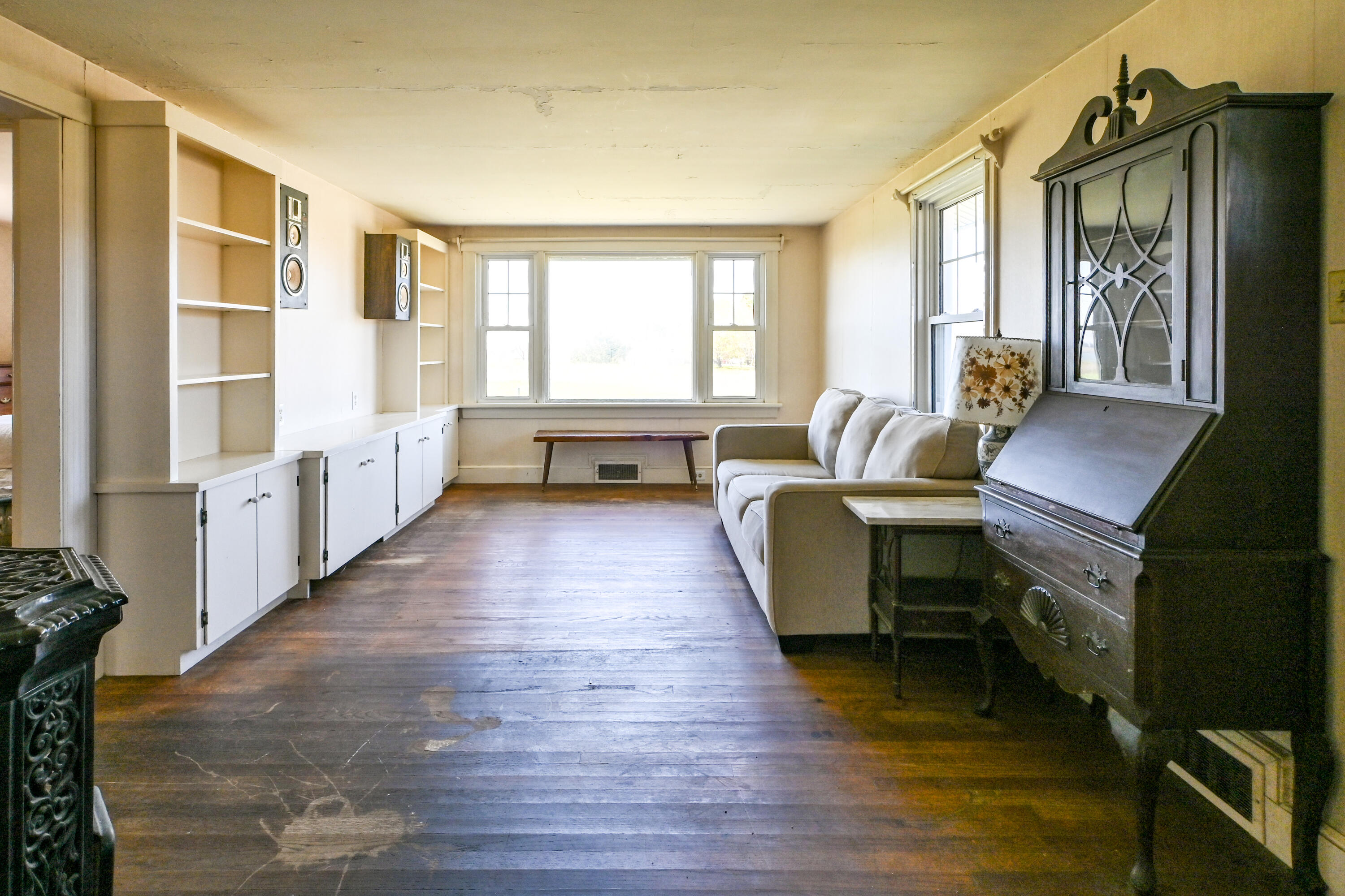 main property photo 49