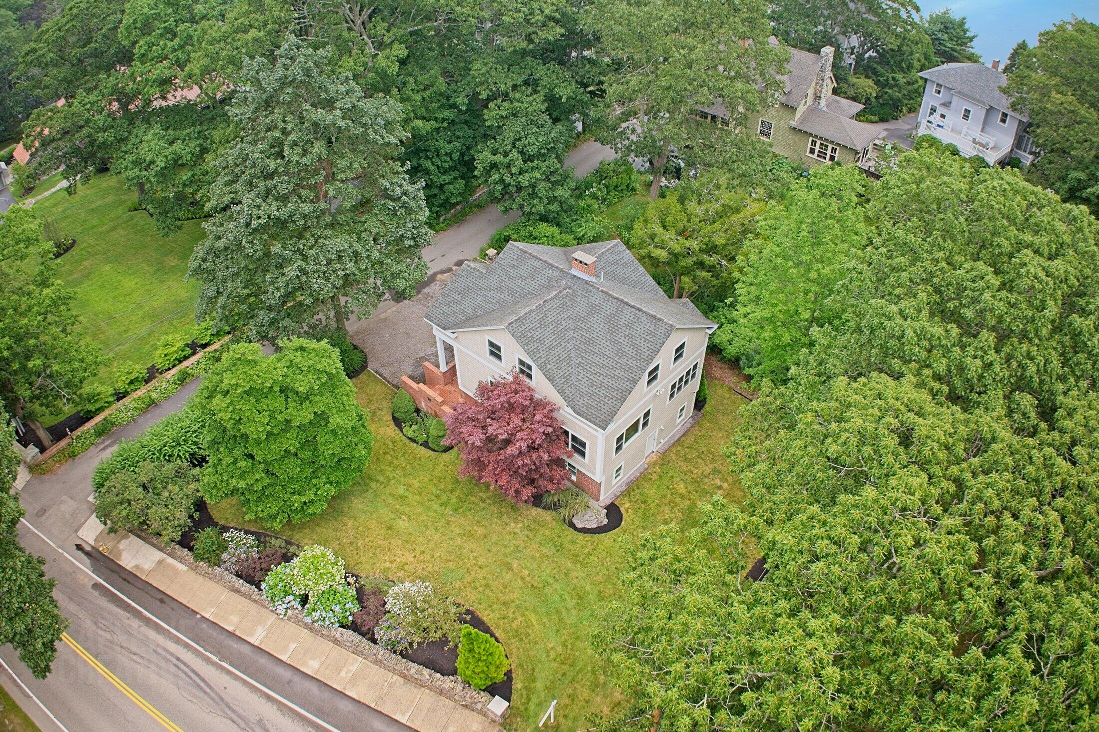 main property photo 11
