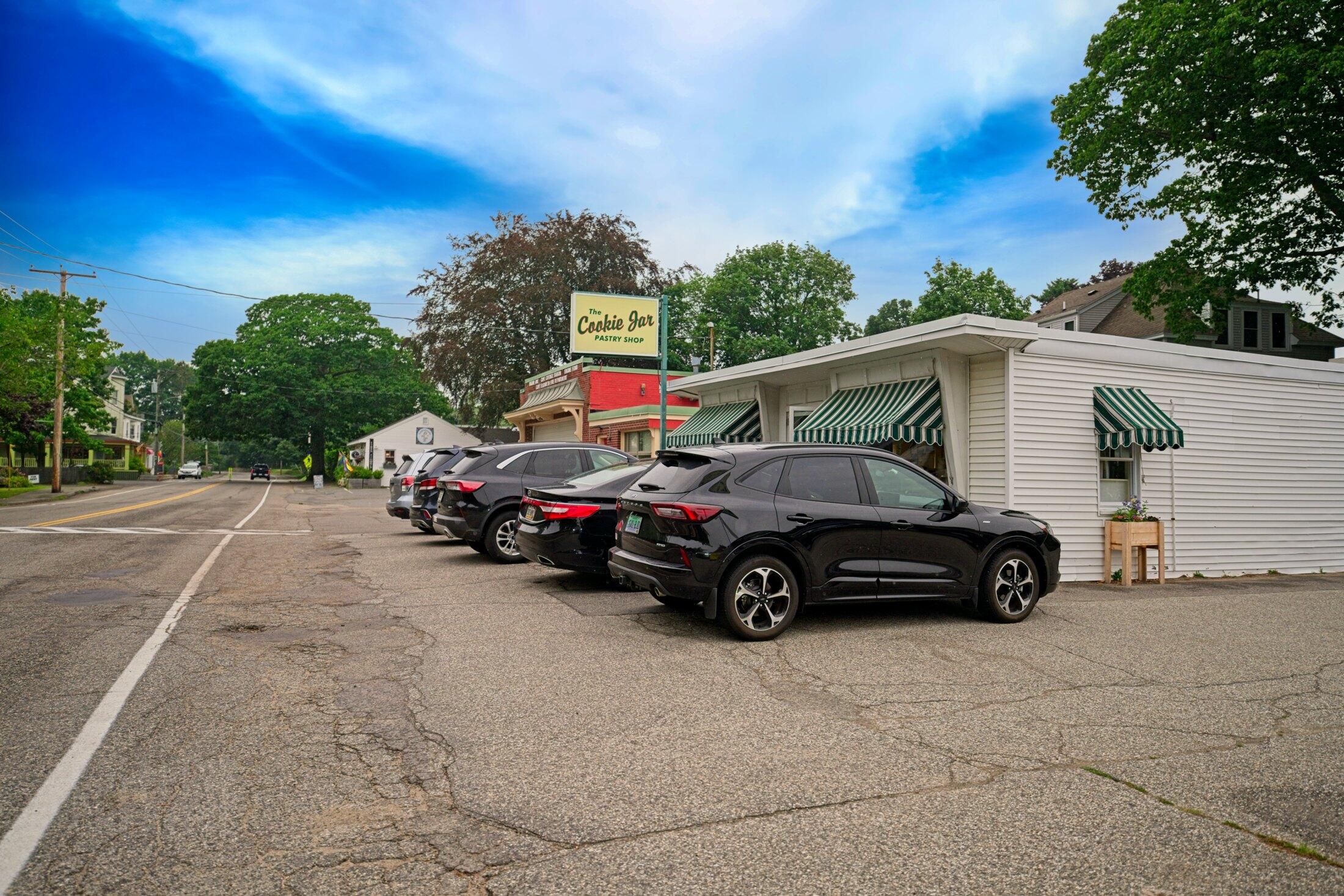 main property photo 36