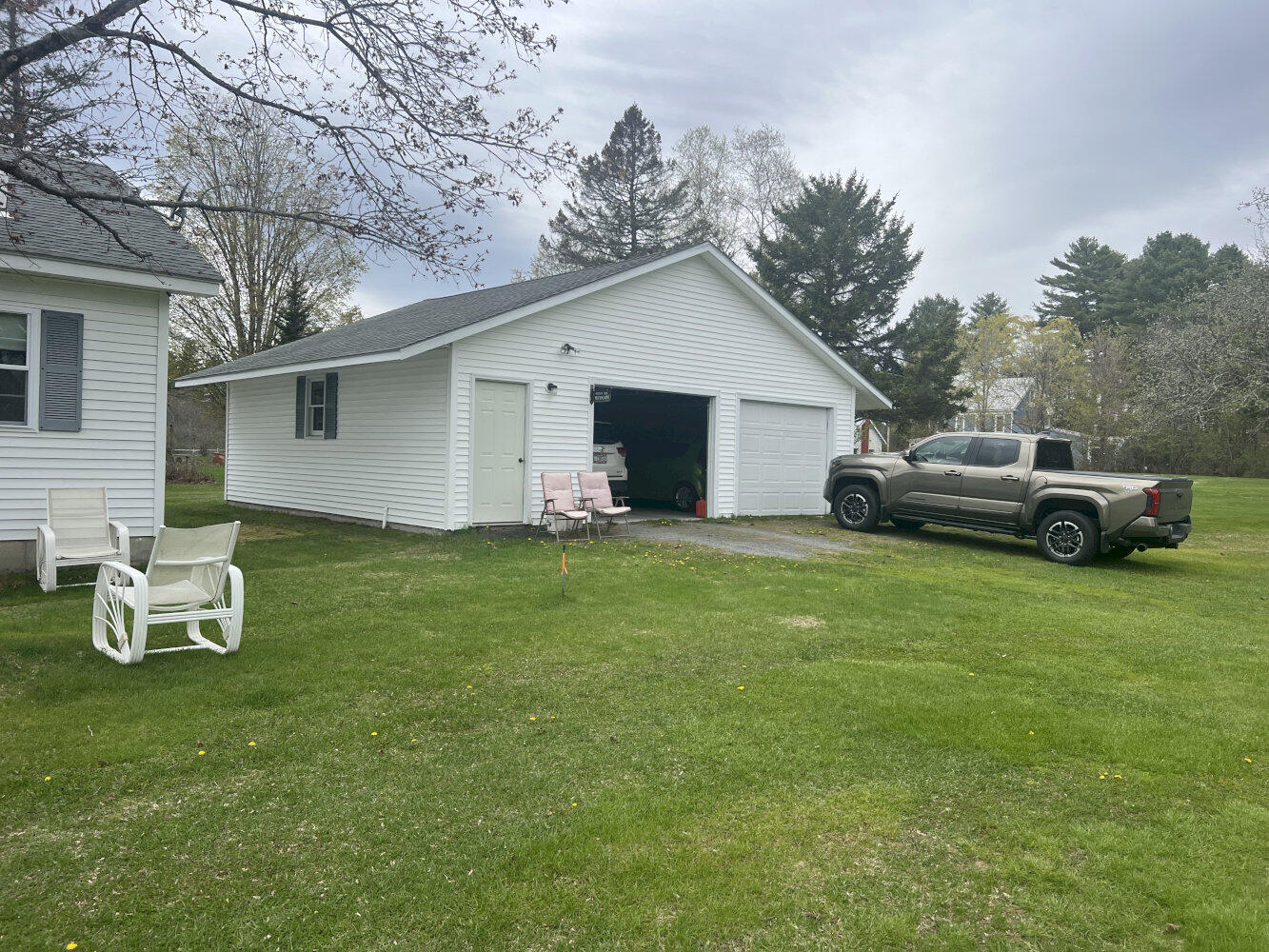 main property photo 33