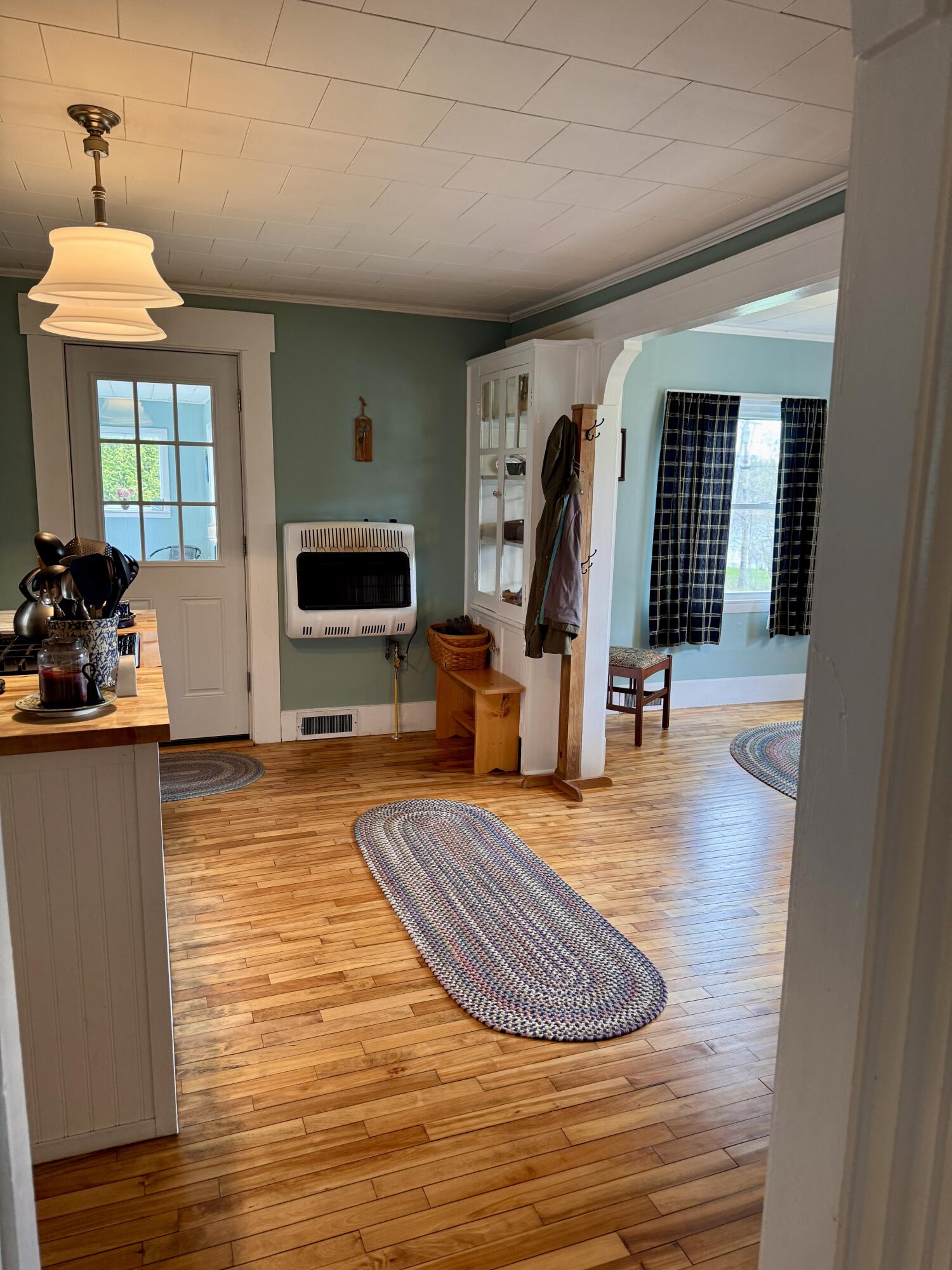 main property photo 17