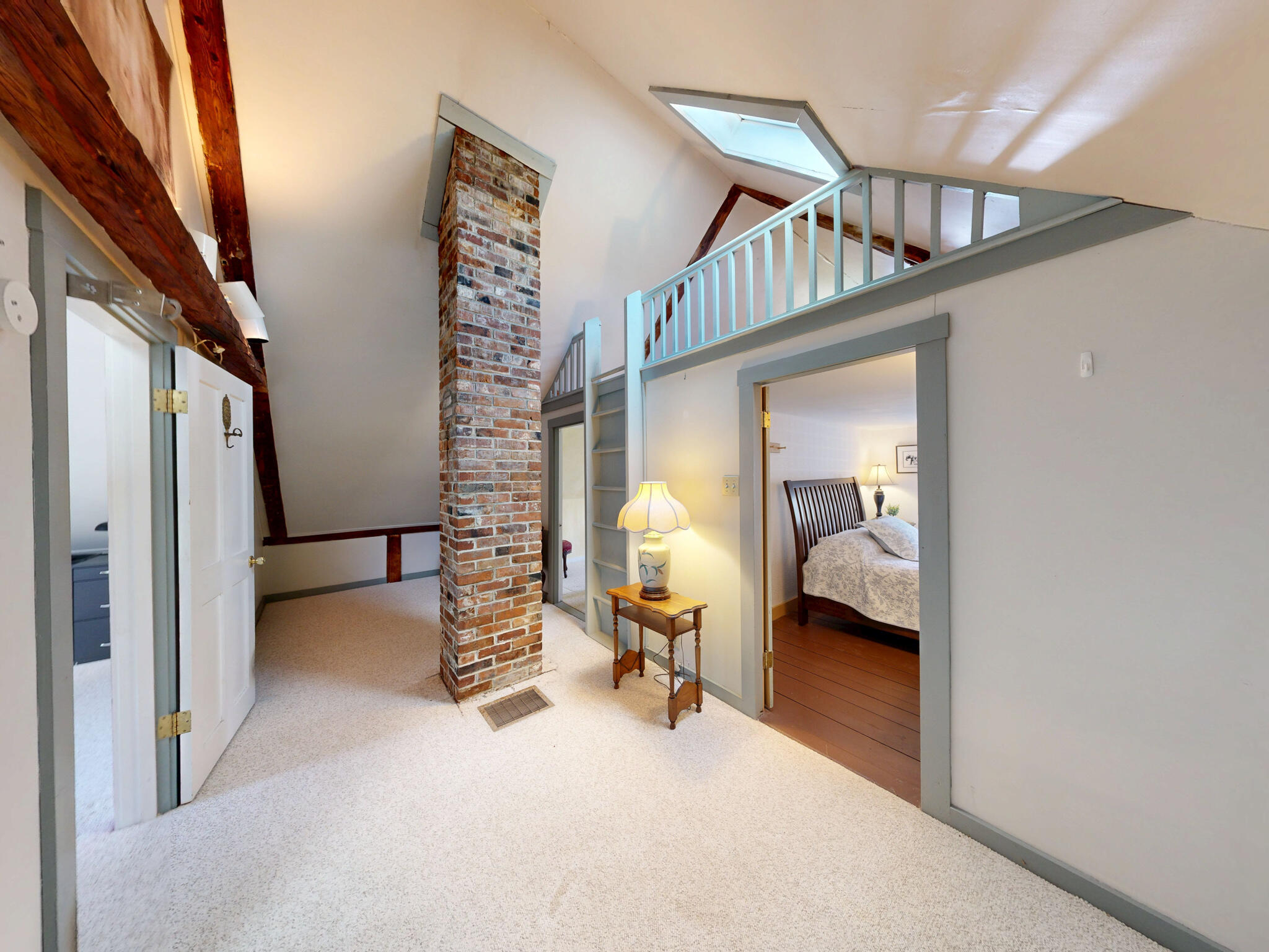 main property photo 33