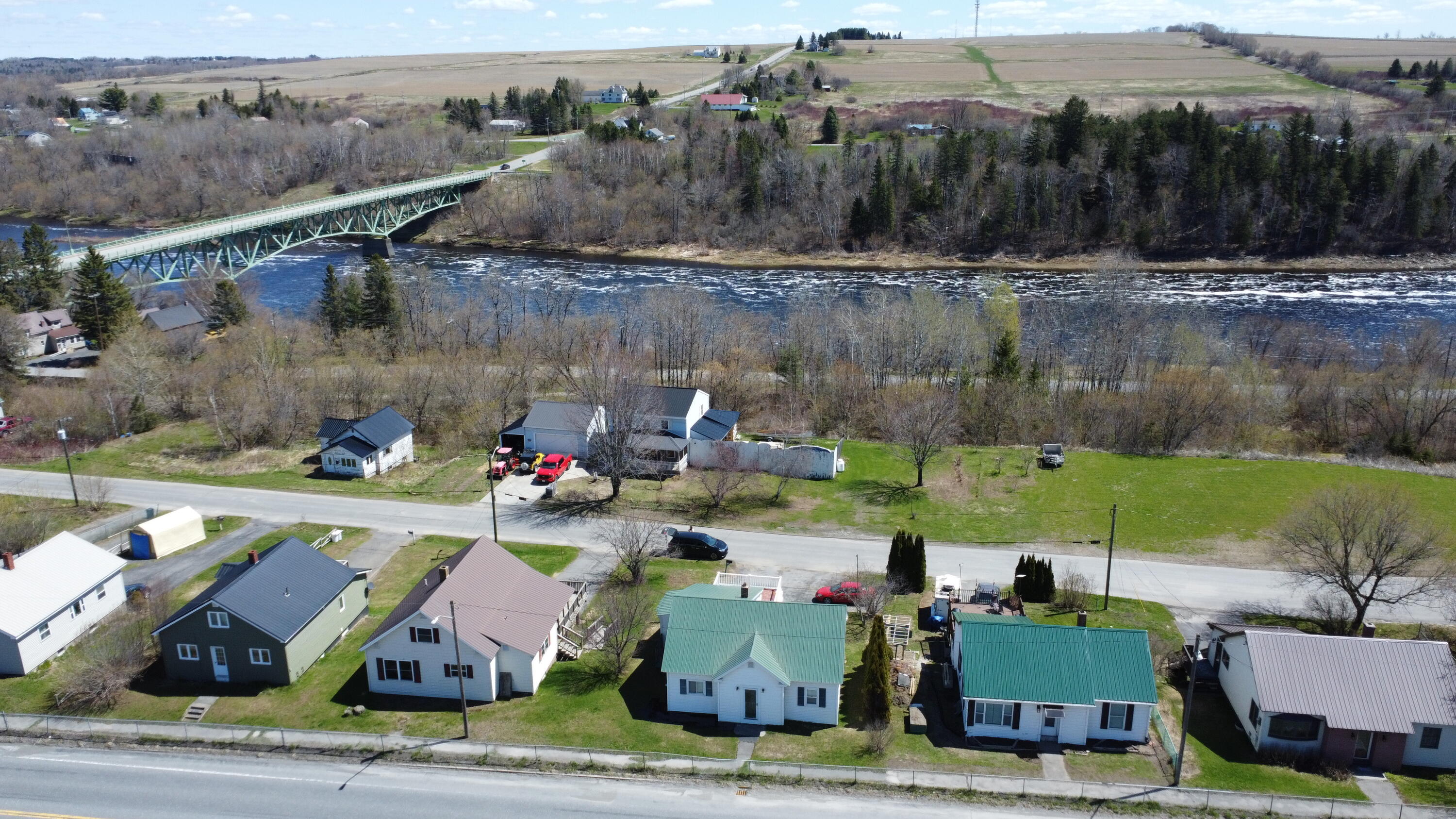 main property photo 27