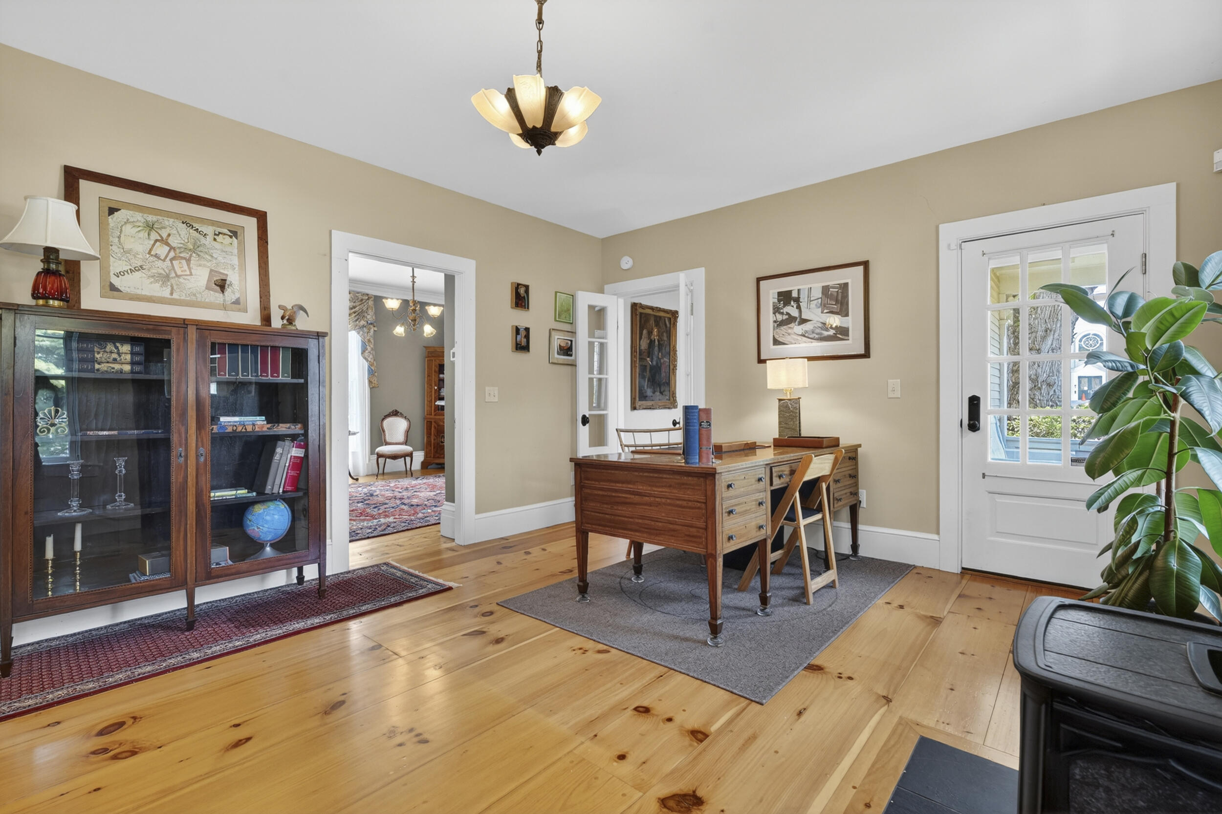 main property photo 14