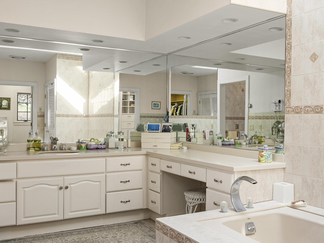 main property photo 75