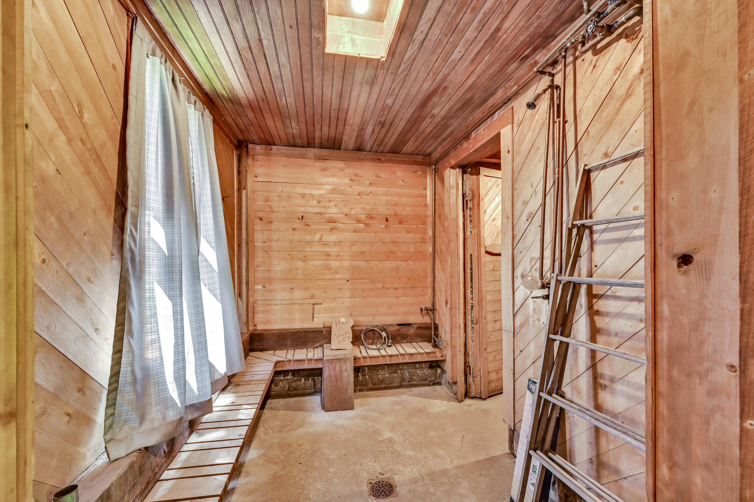 main property photo 59