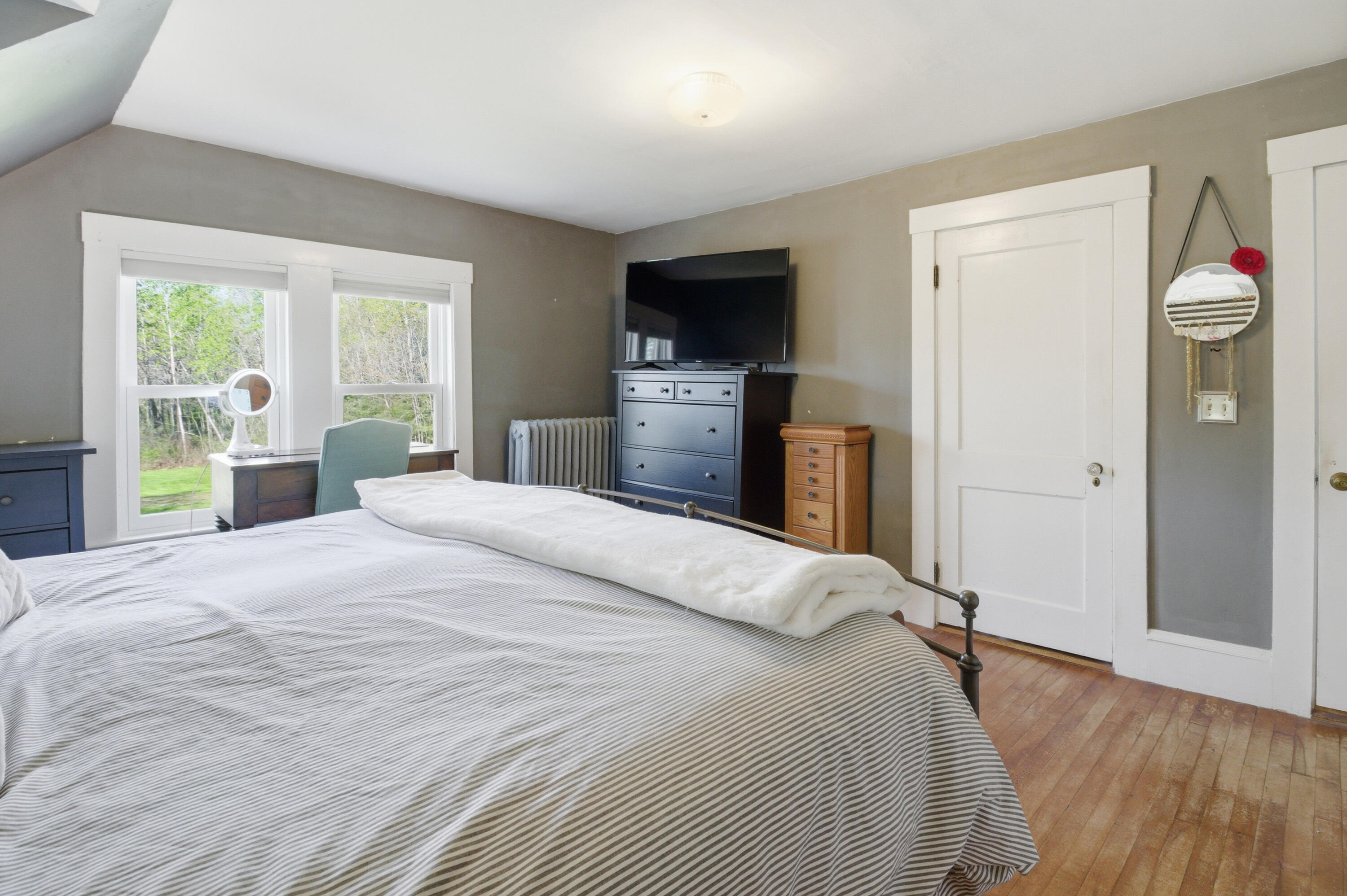 main property photo 48