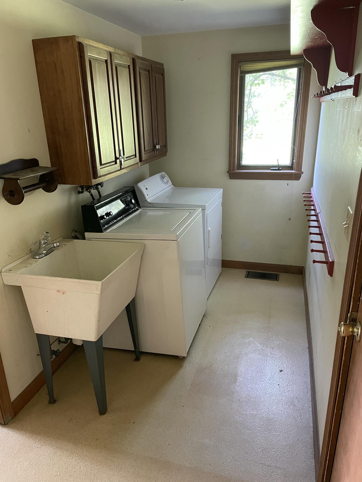 main property photo 73