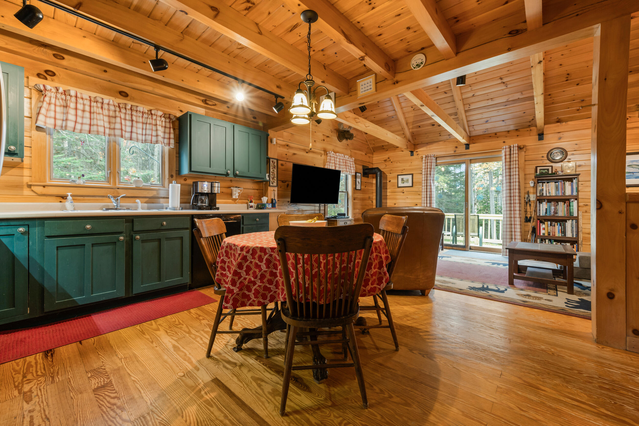 main property photo 8