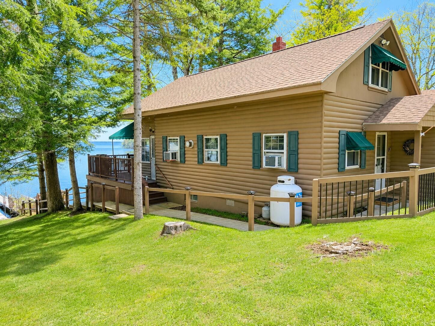 main property photo 4