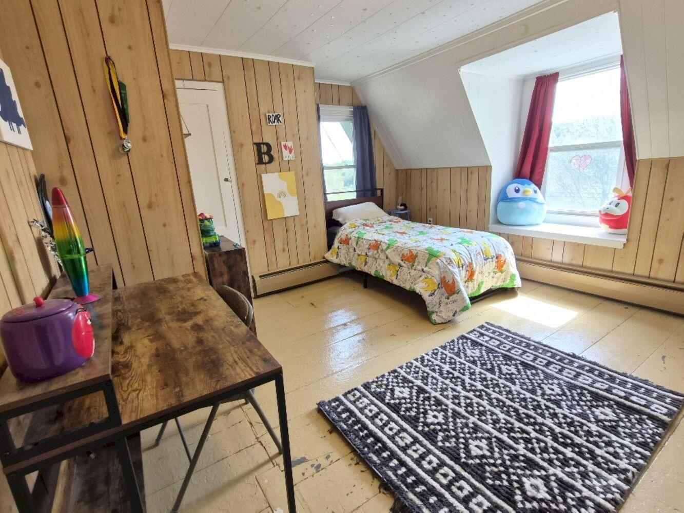 main property photo 40