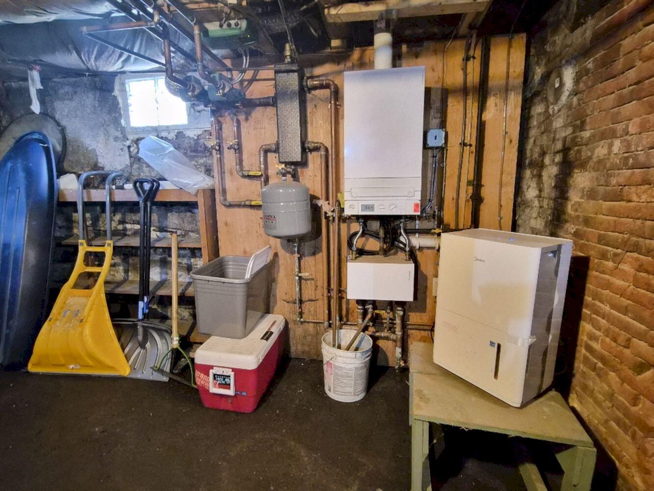main property photo 74