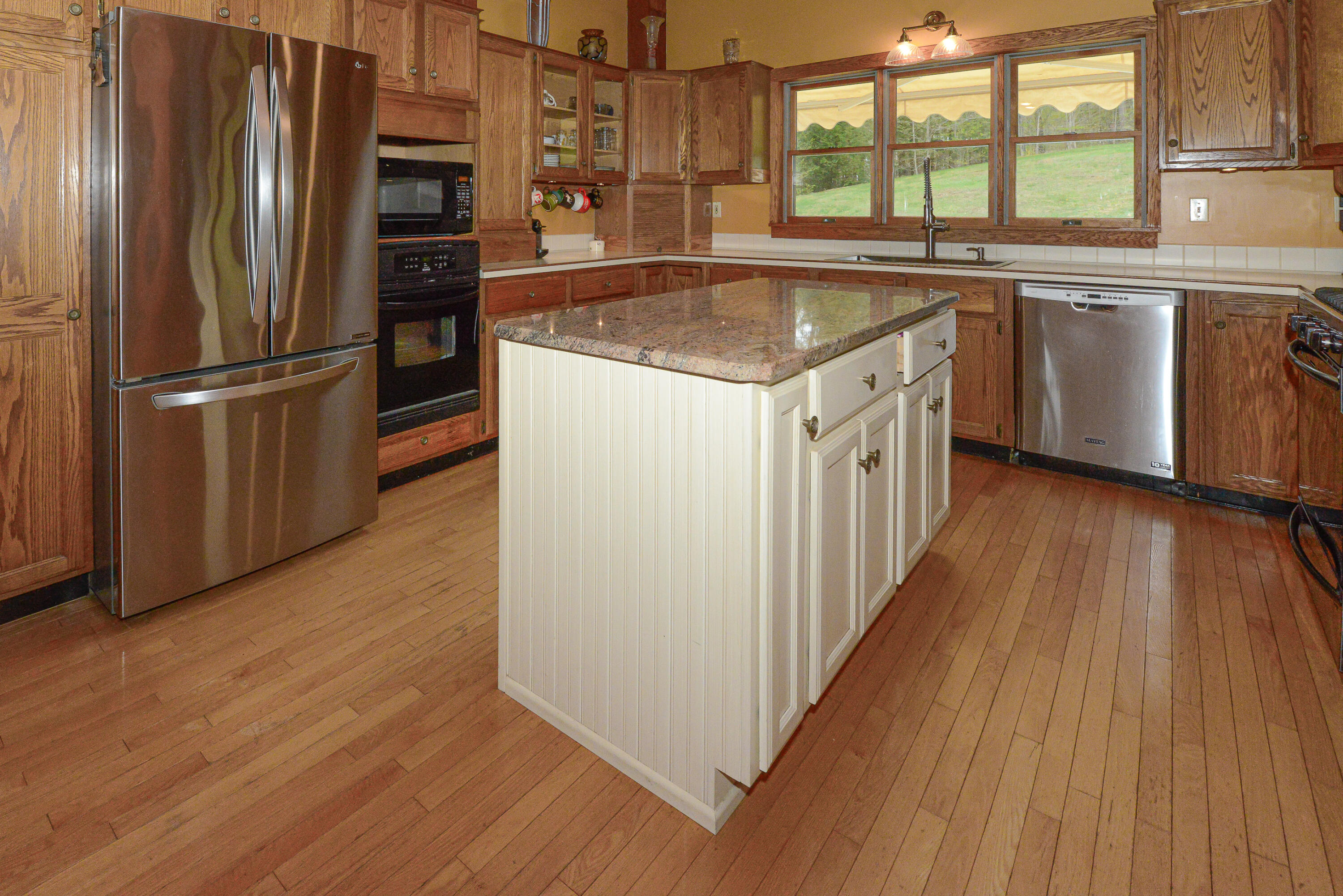 main property photo 6