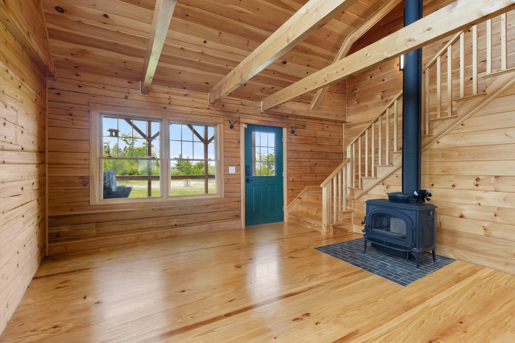 main property photo 18