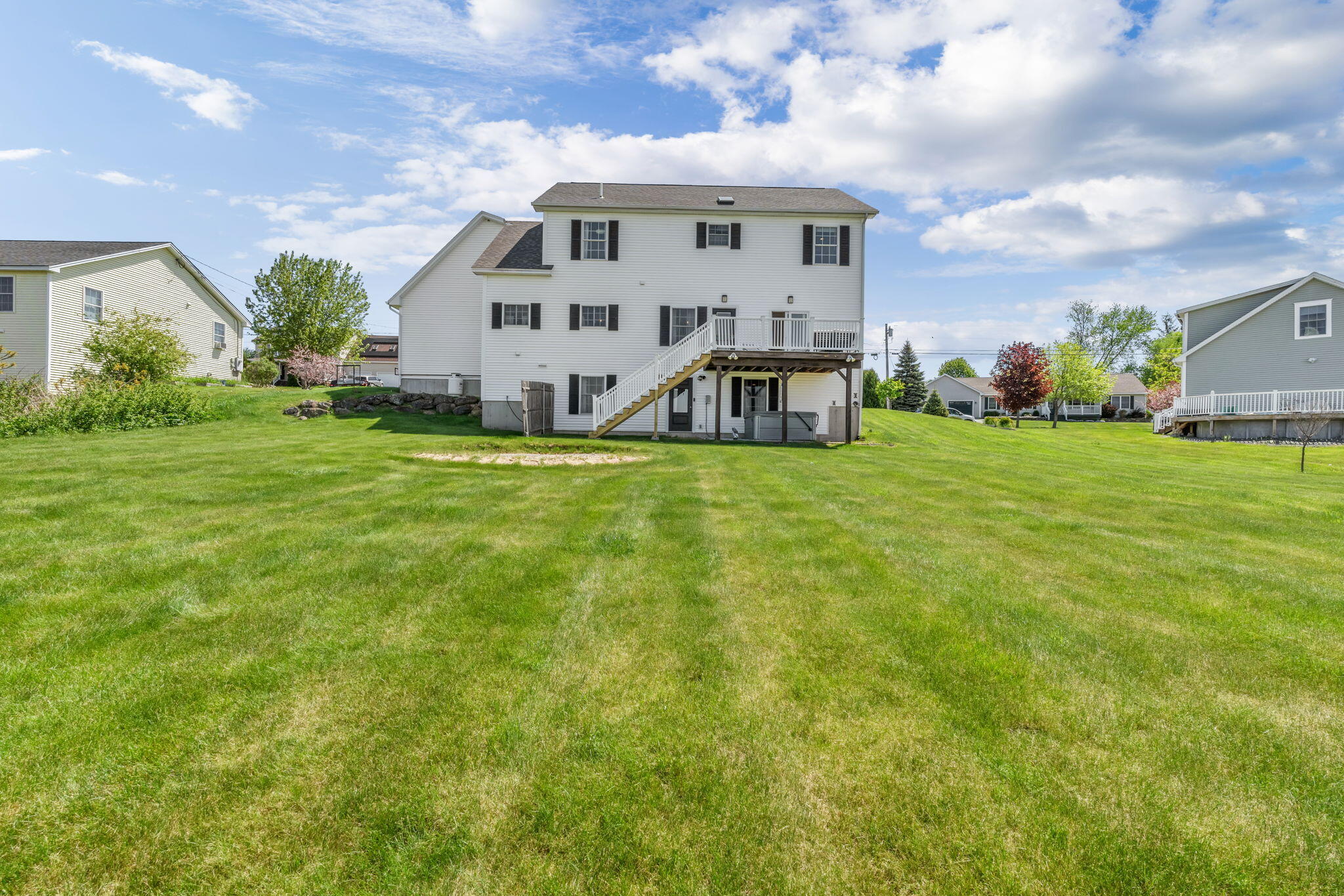 main property photo 73