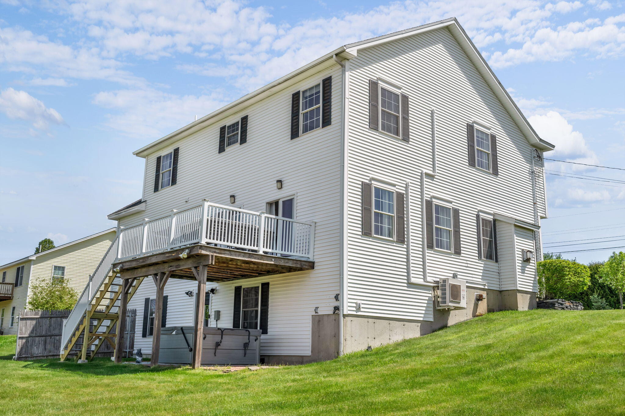 main property photo 79