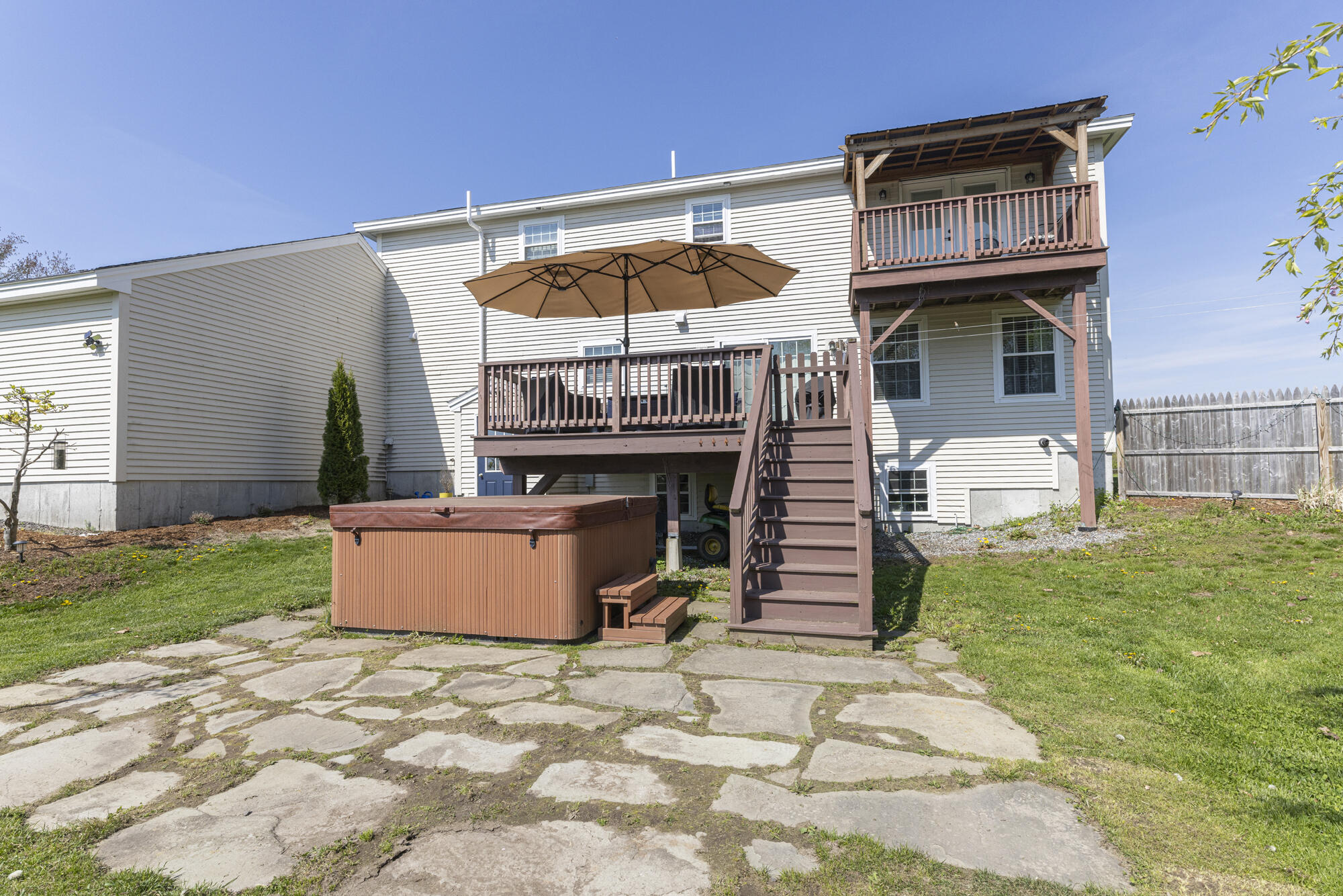 main property photo 49