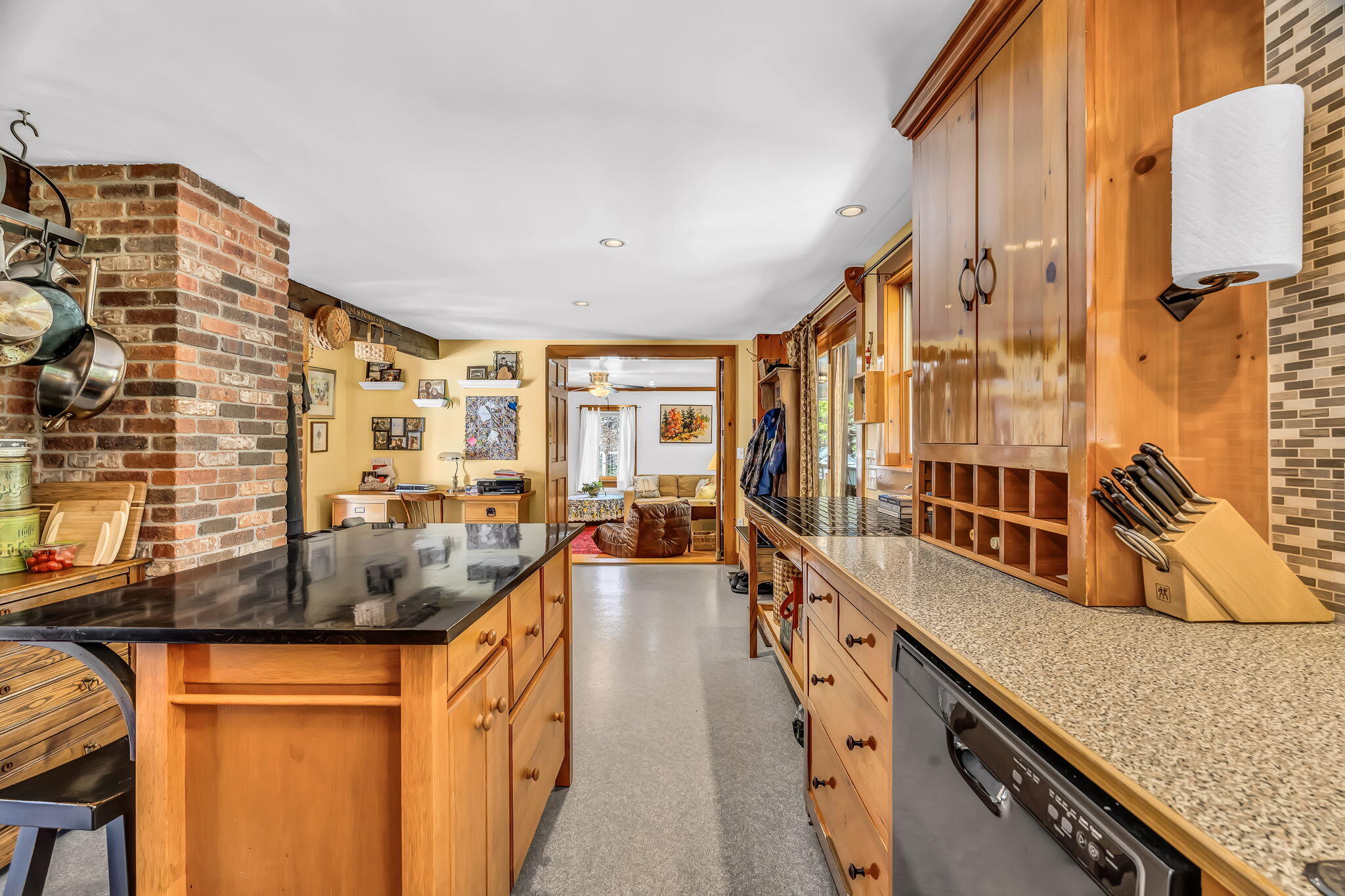 main property photo 12