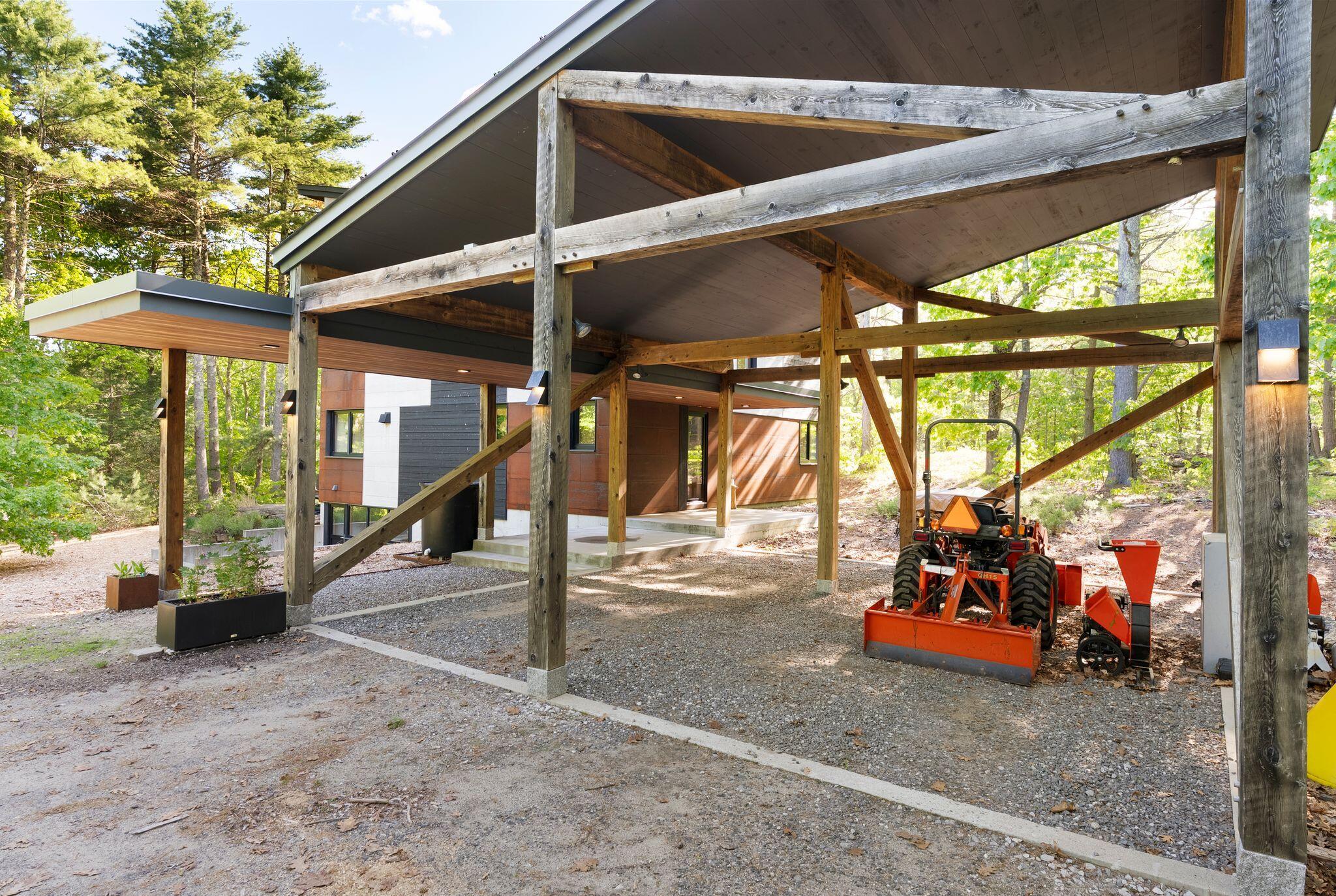 main property photo 44