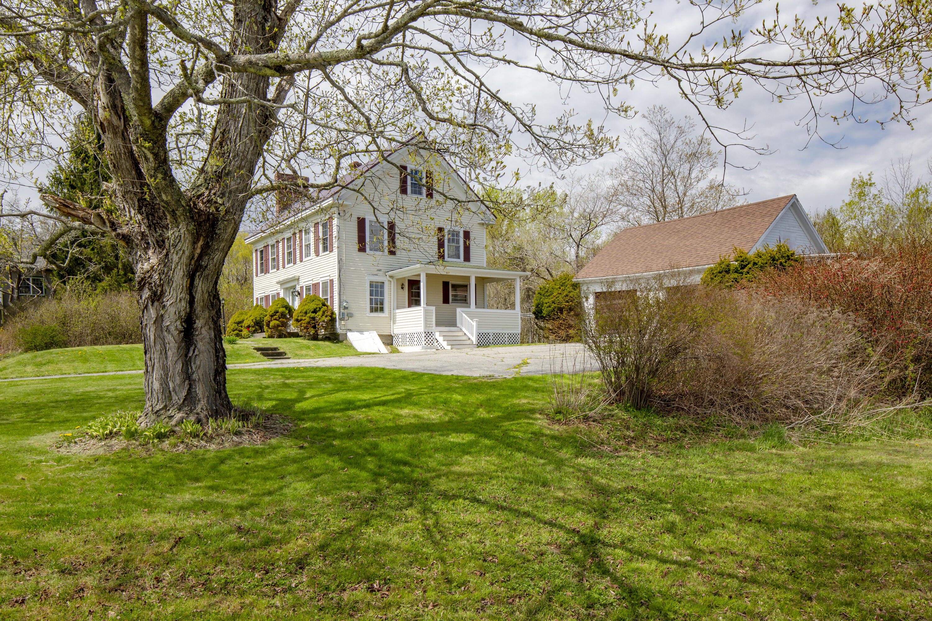main property photo 32