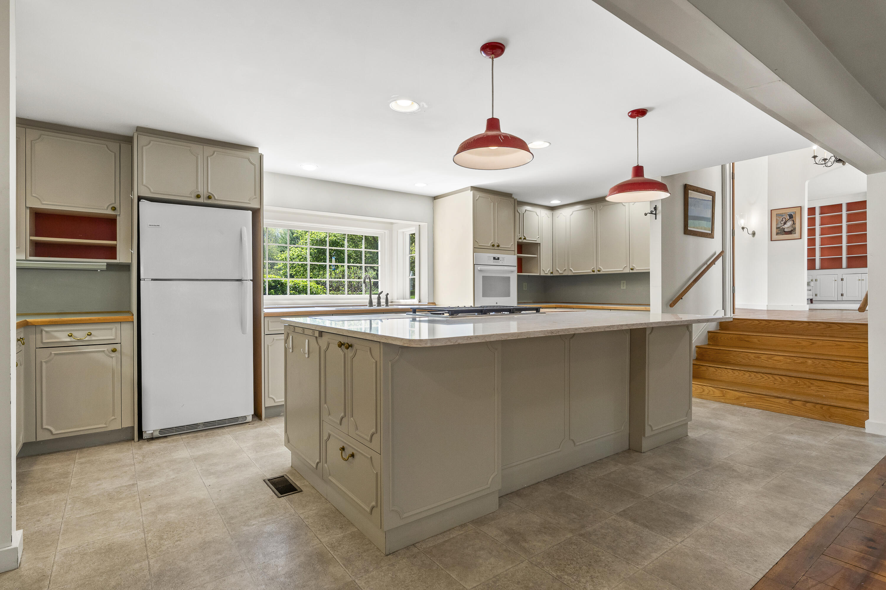 main property photo 92