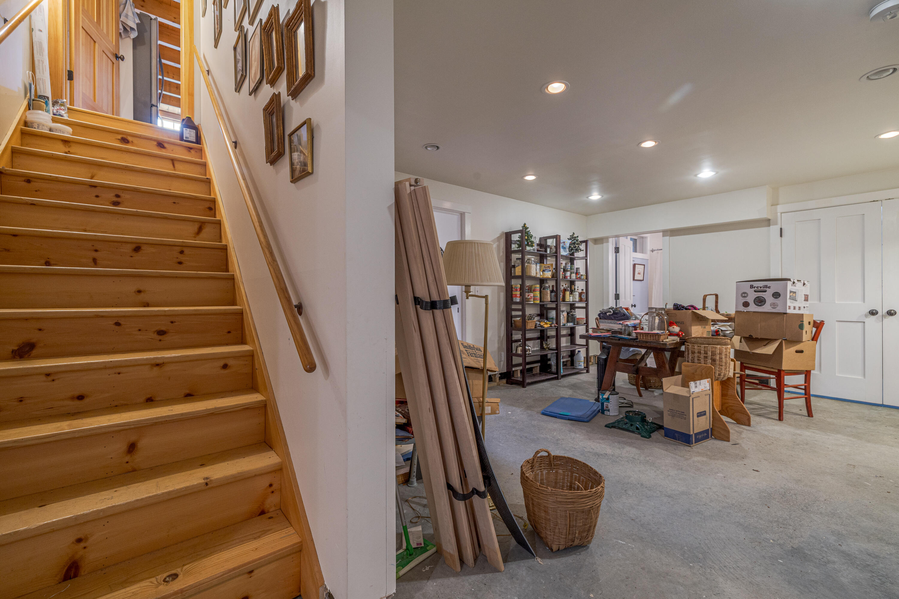 main property photo 68