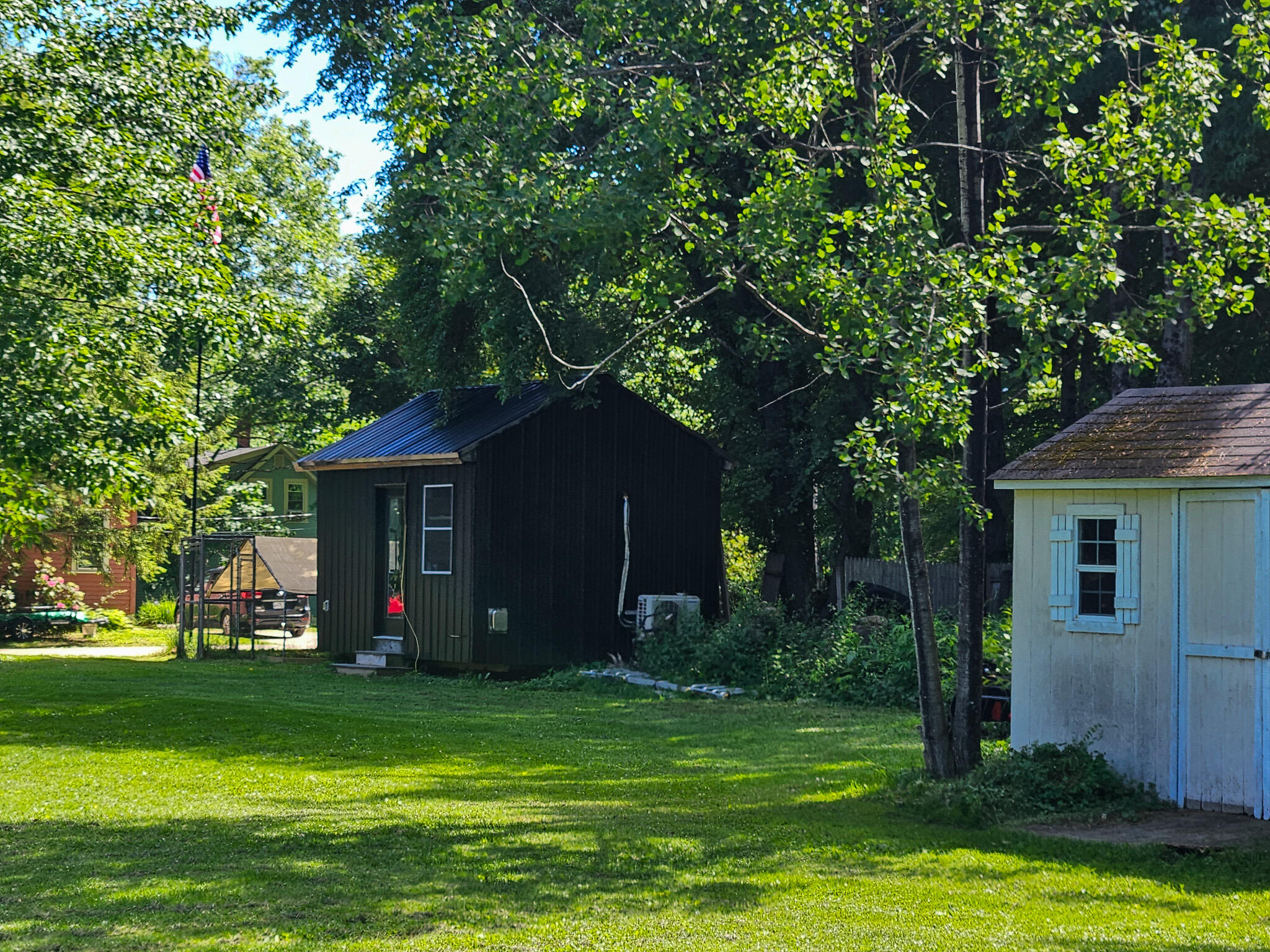 main property photo 17
