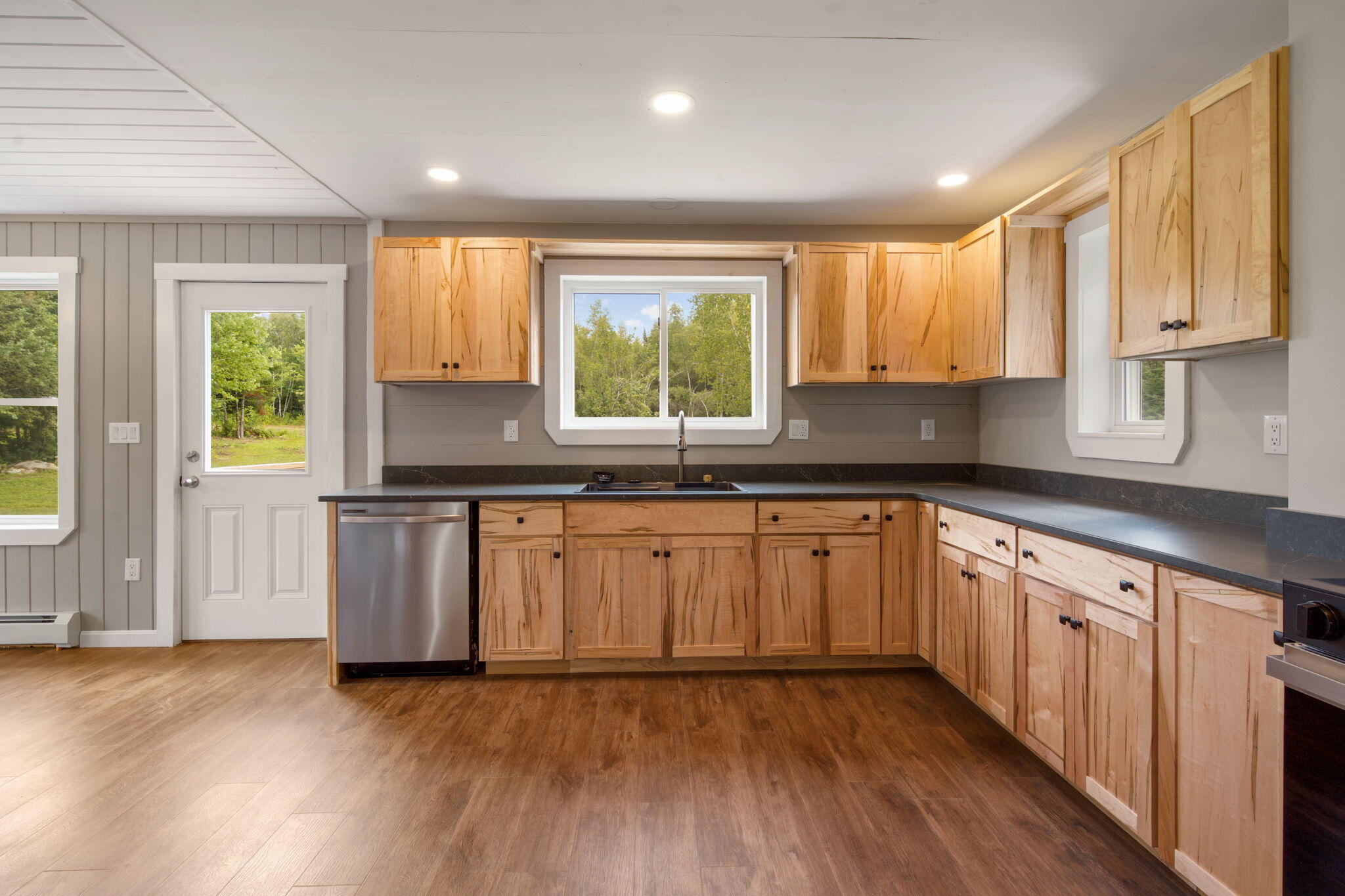 main property photo 87