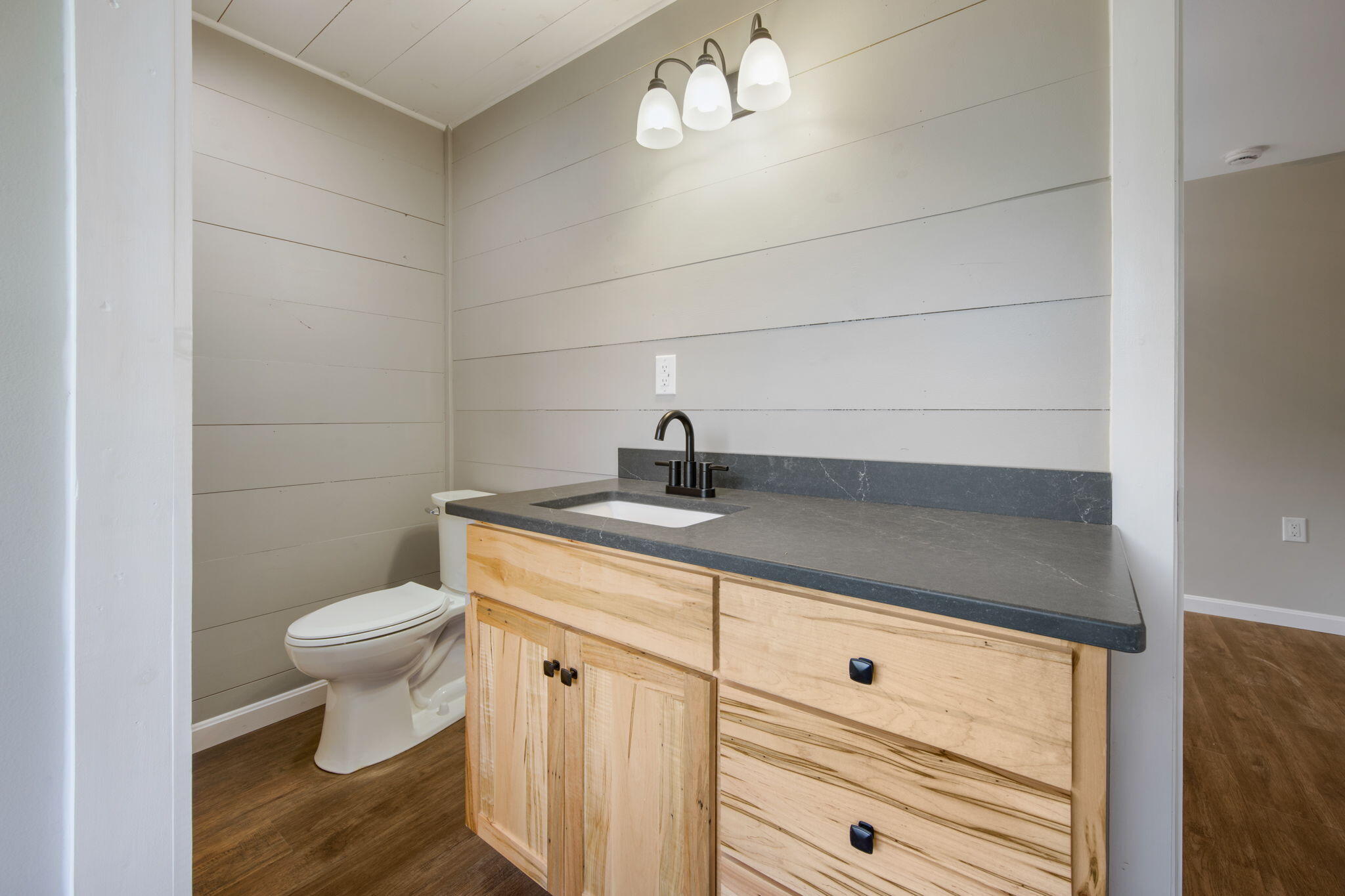 main property photo 99