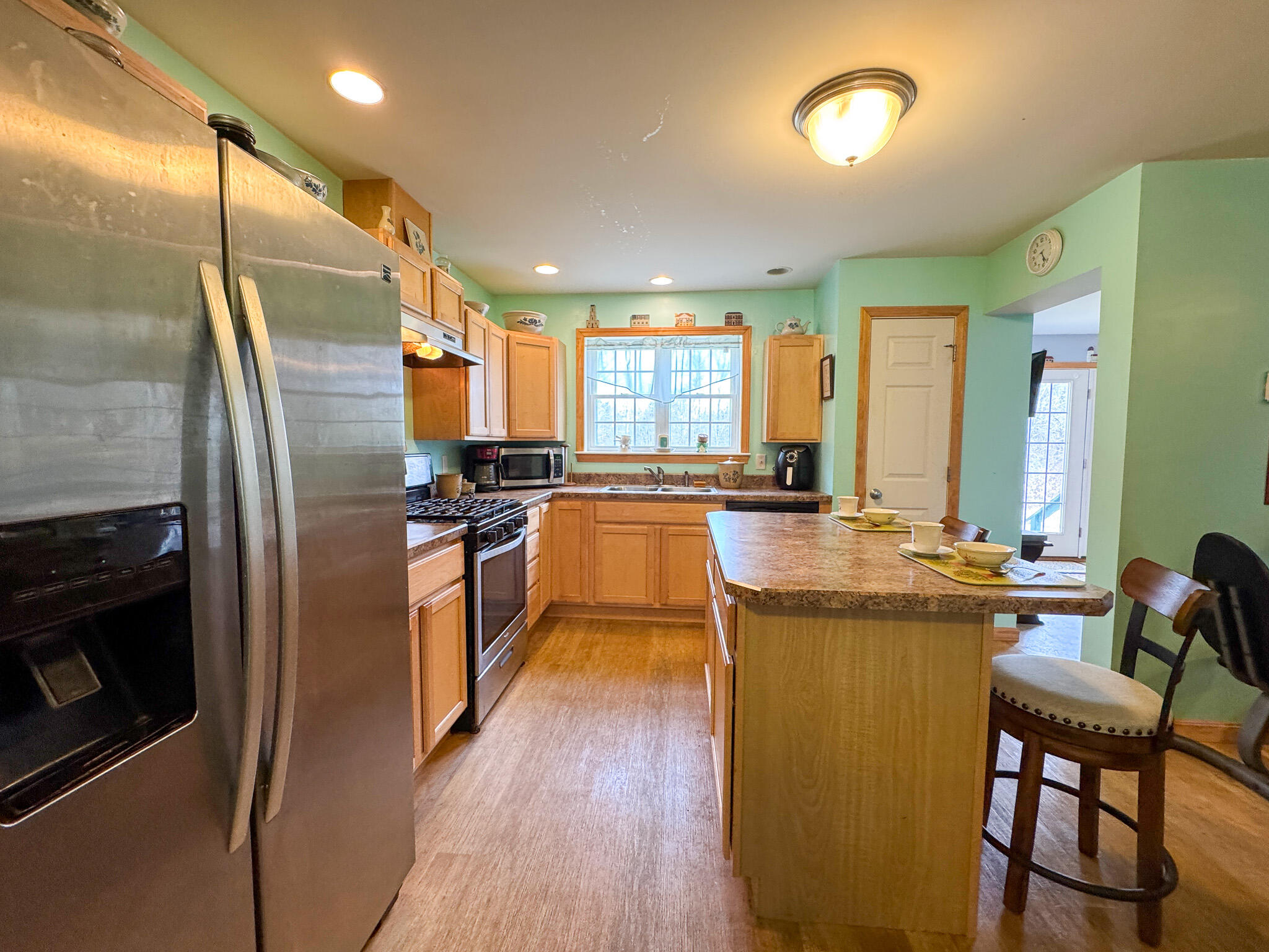 main property photo 10