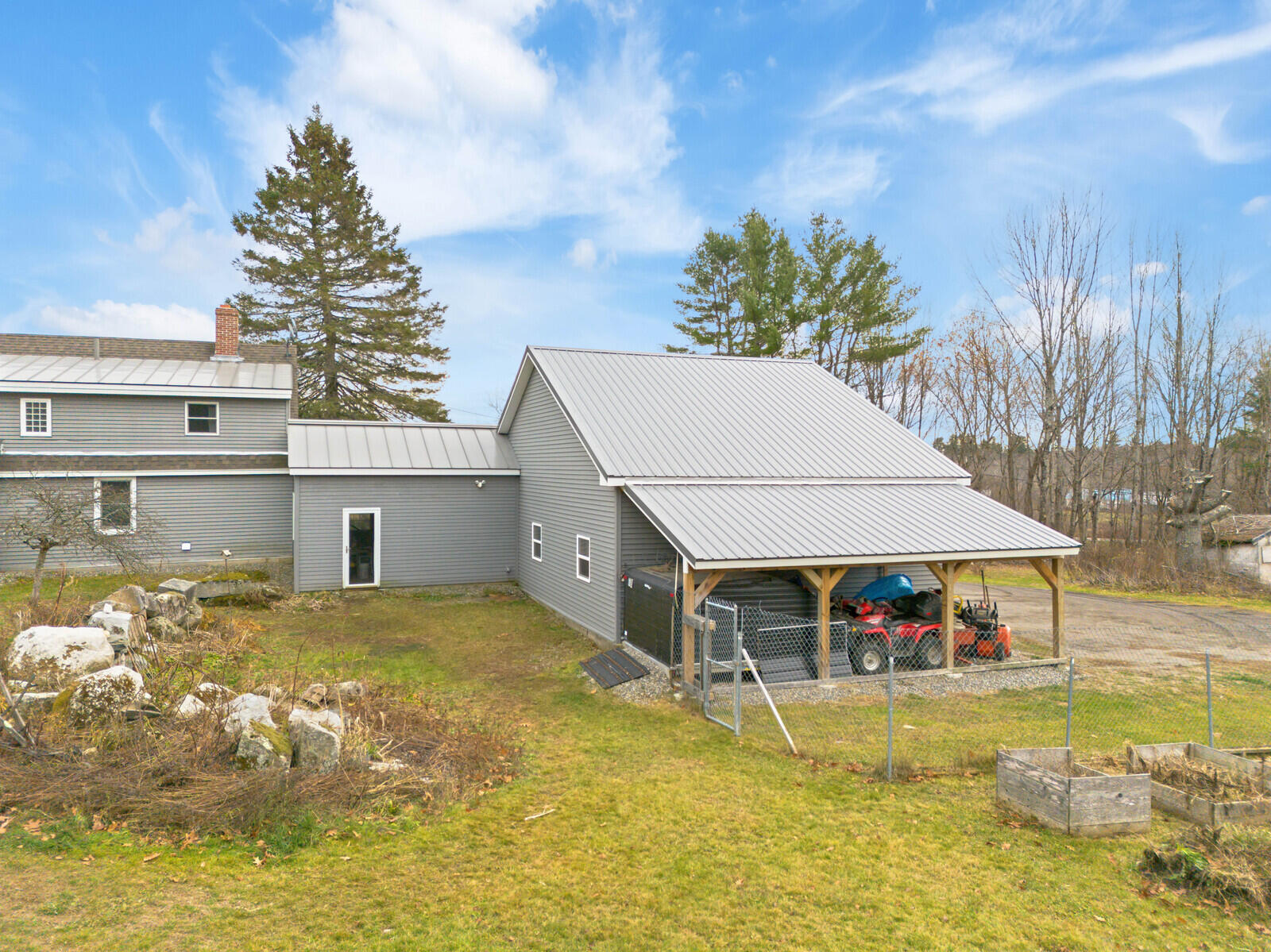 main property photo 49