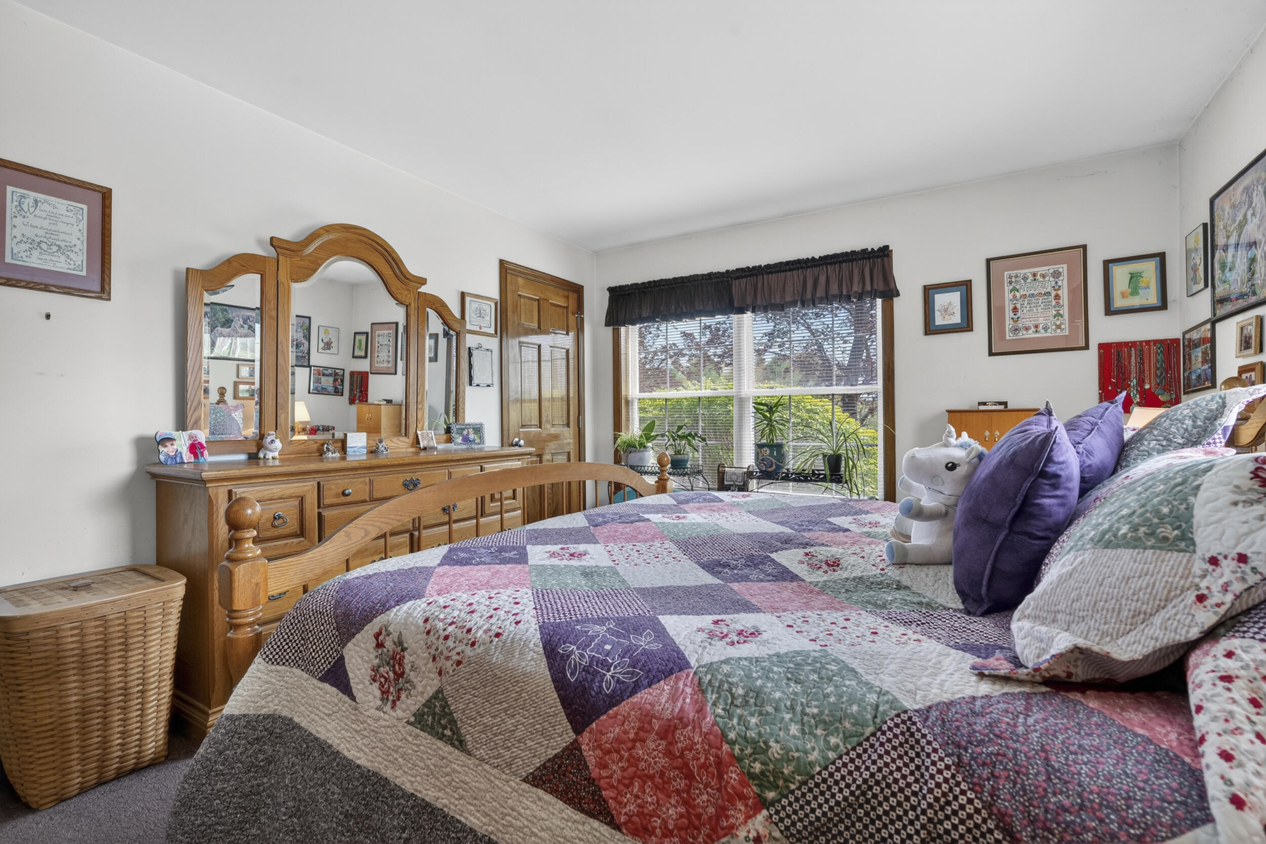 main property photo 30