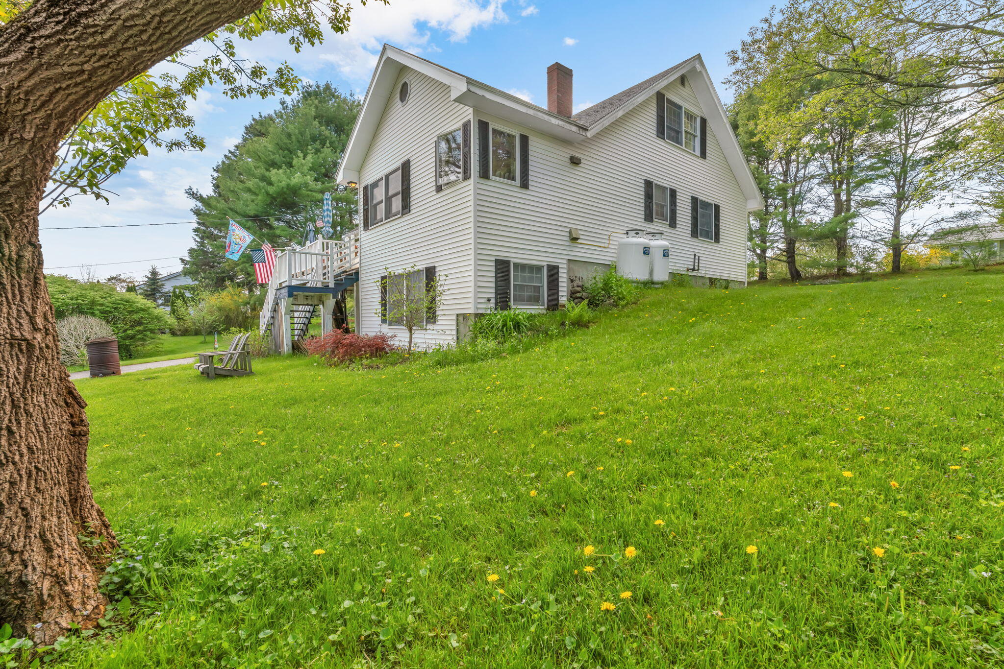 main property photo 40