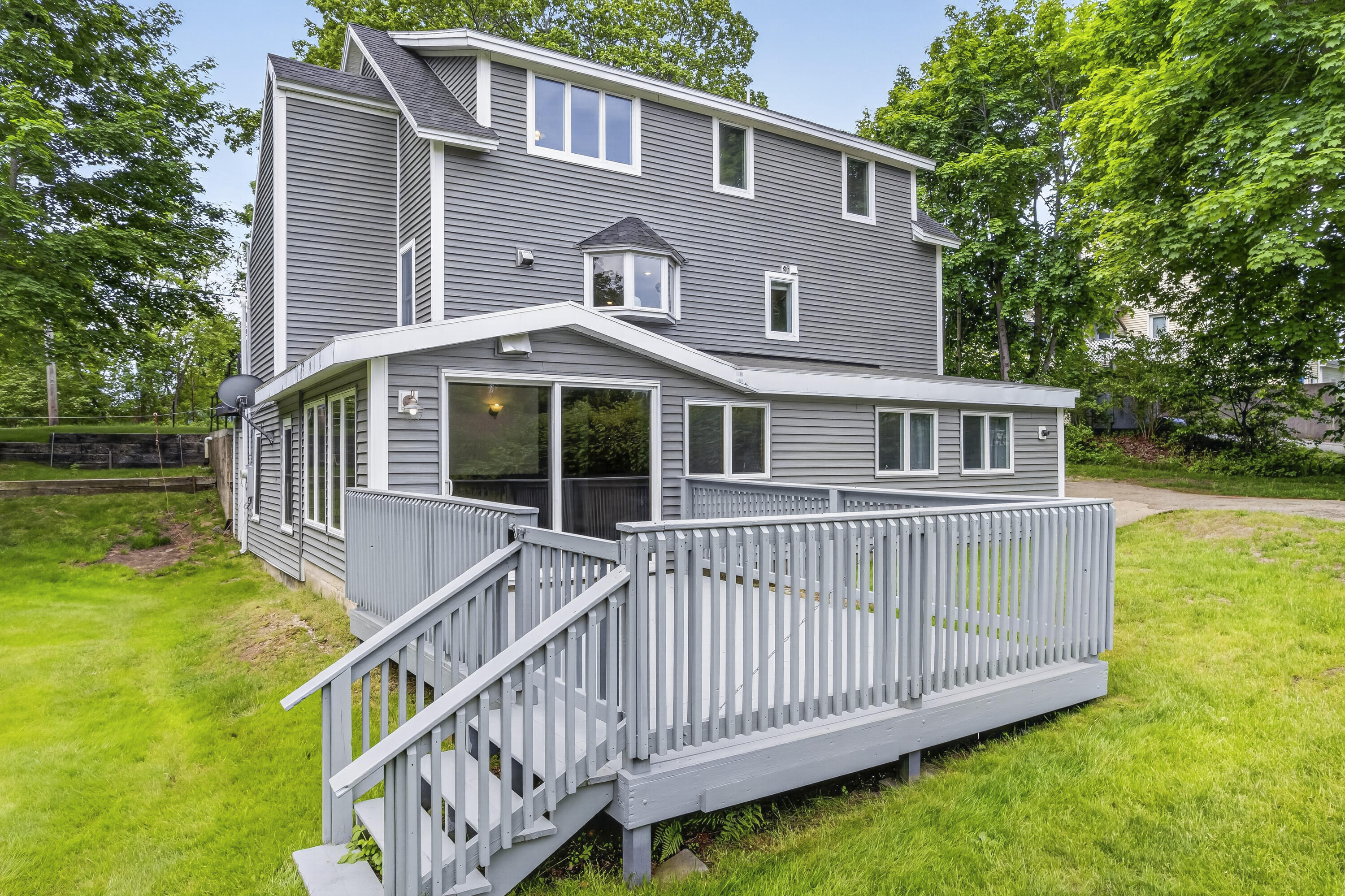 main property photo 15