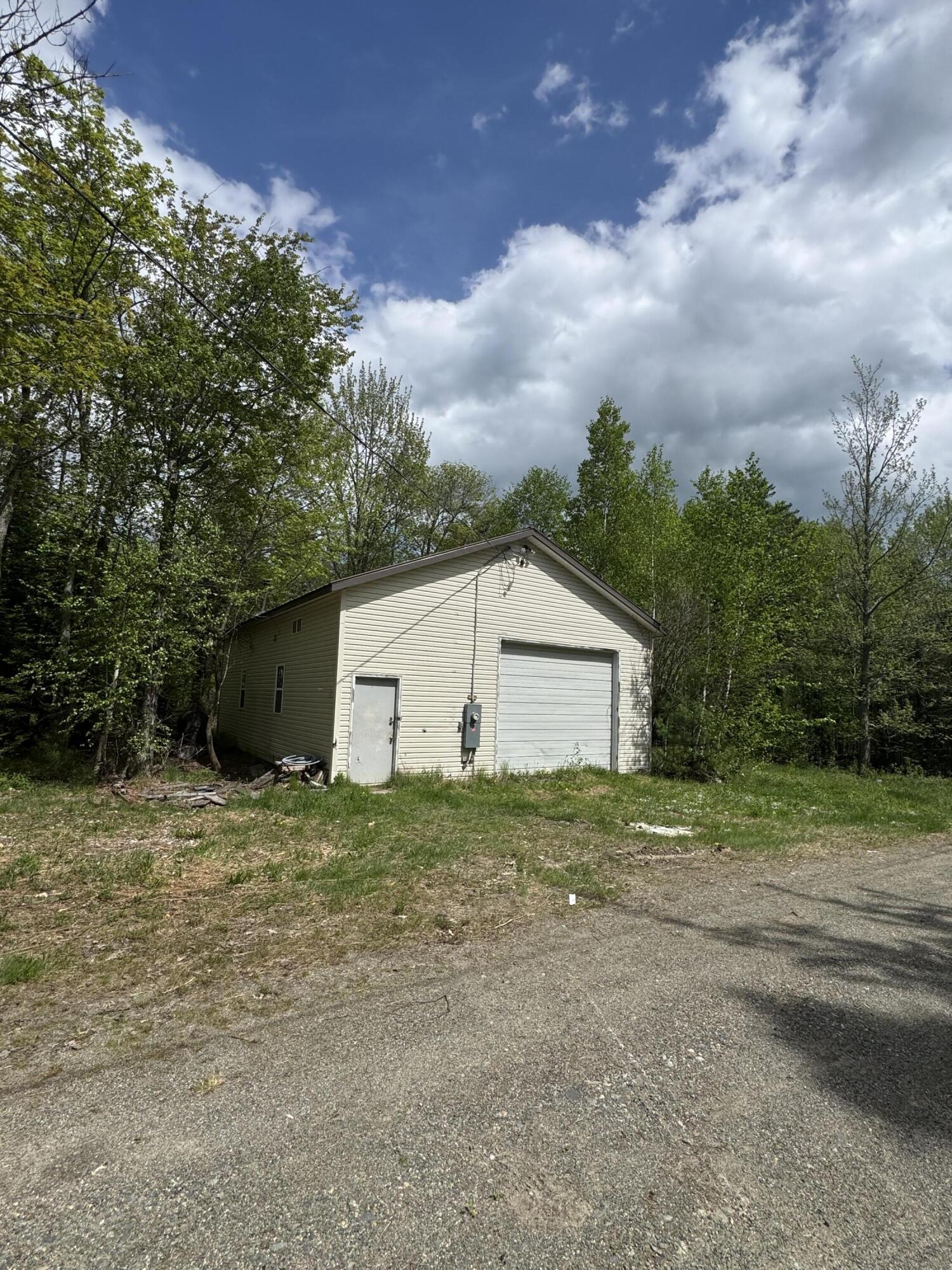 main property photo 18