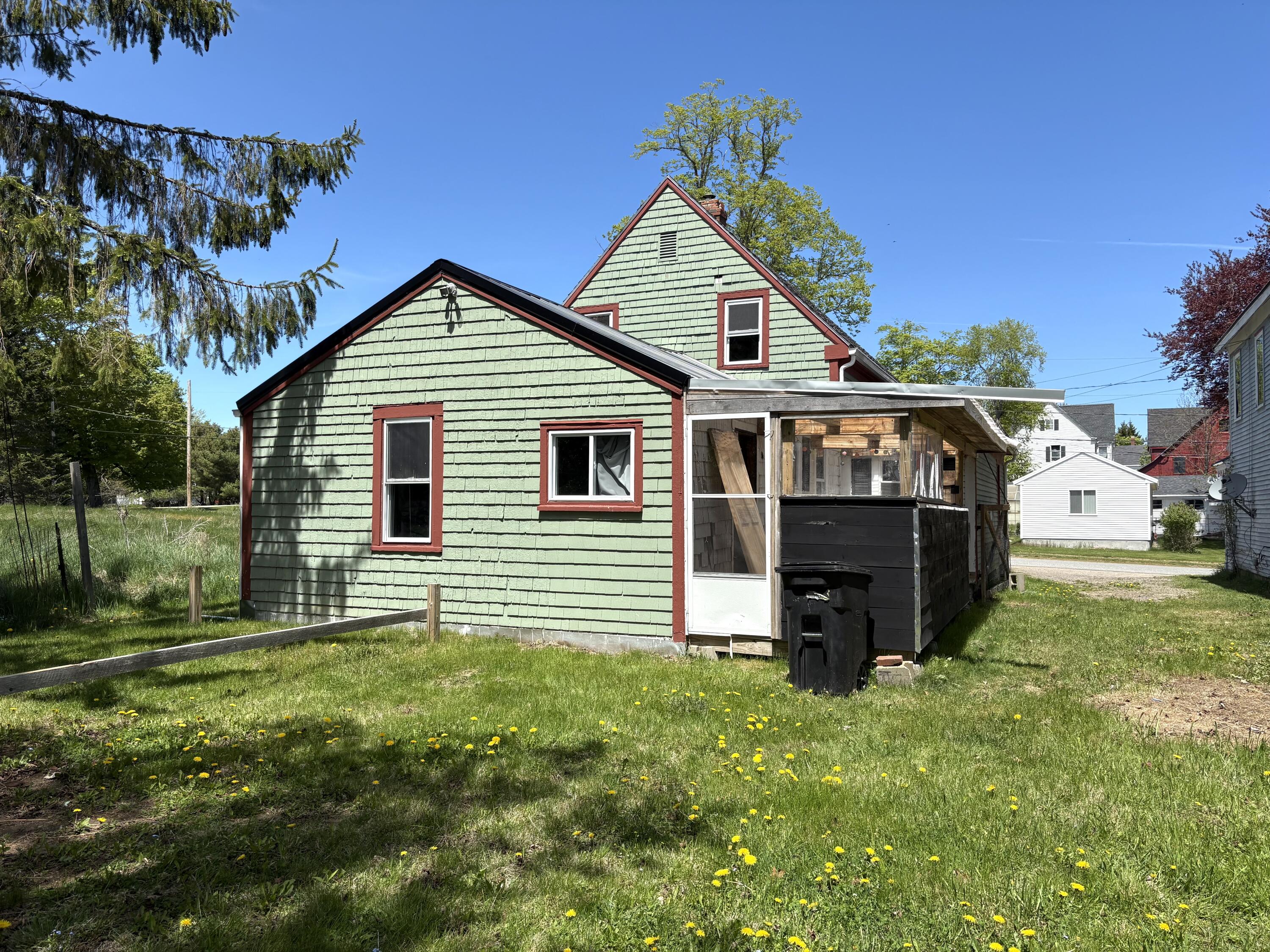 main property photo 14