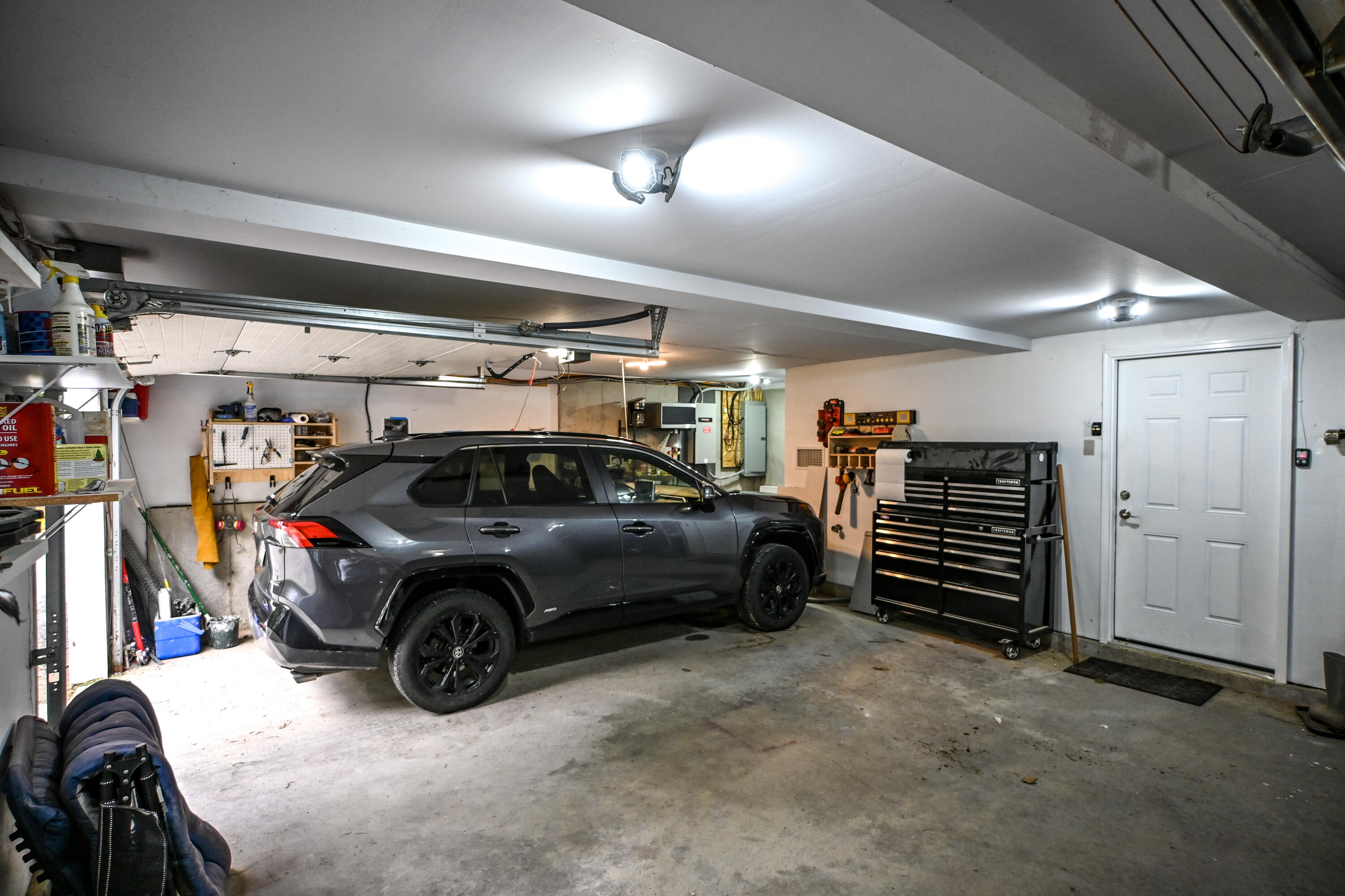 main property photo 59