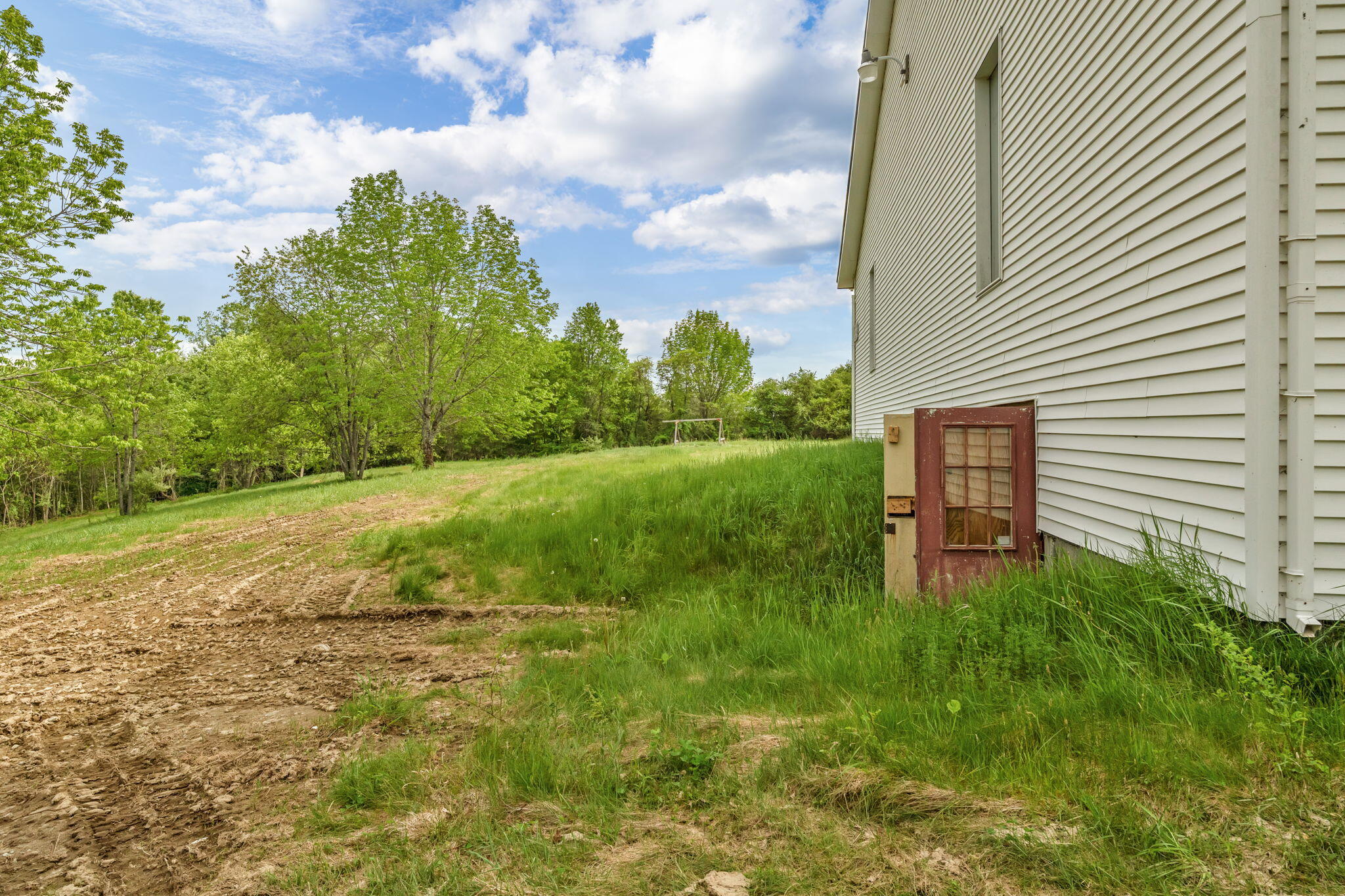 main property photo 49